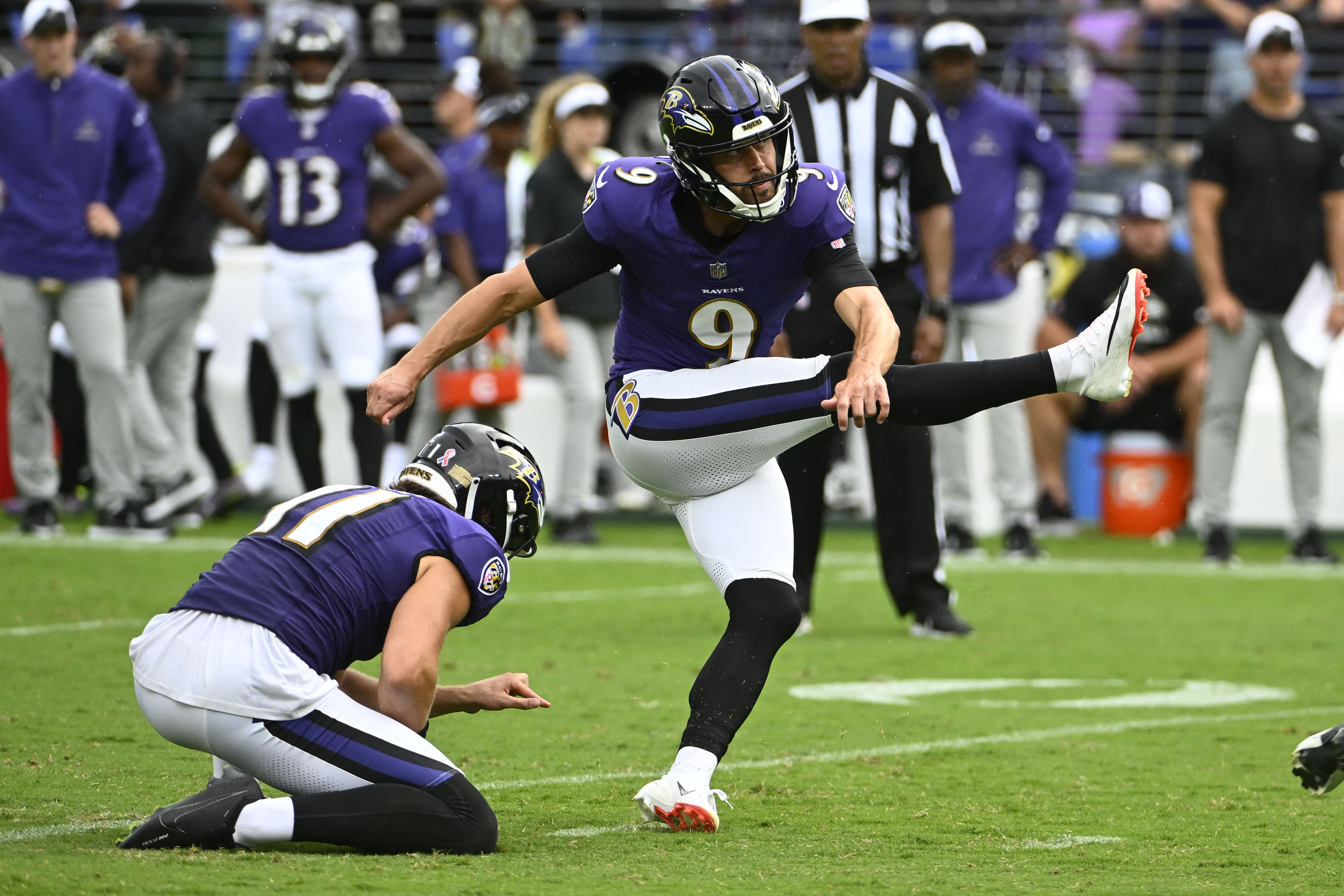 Lamar Jackson, Ravens run past Texans