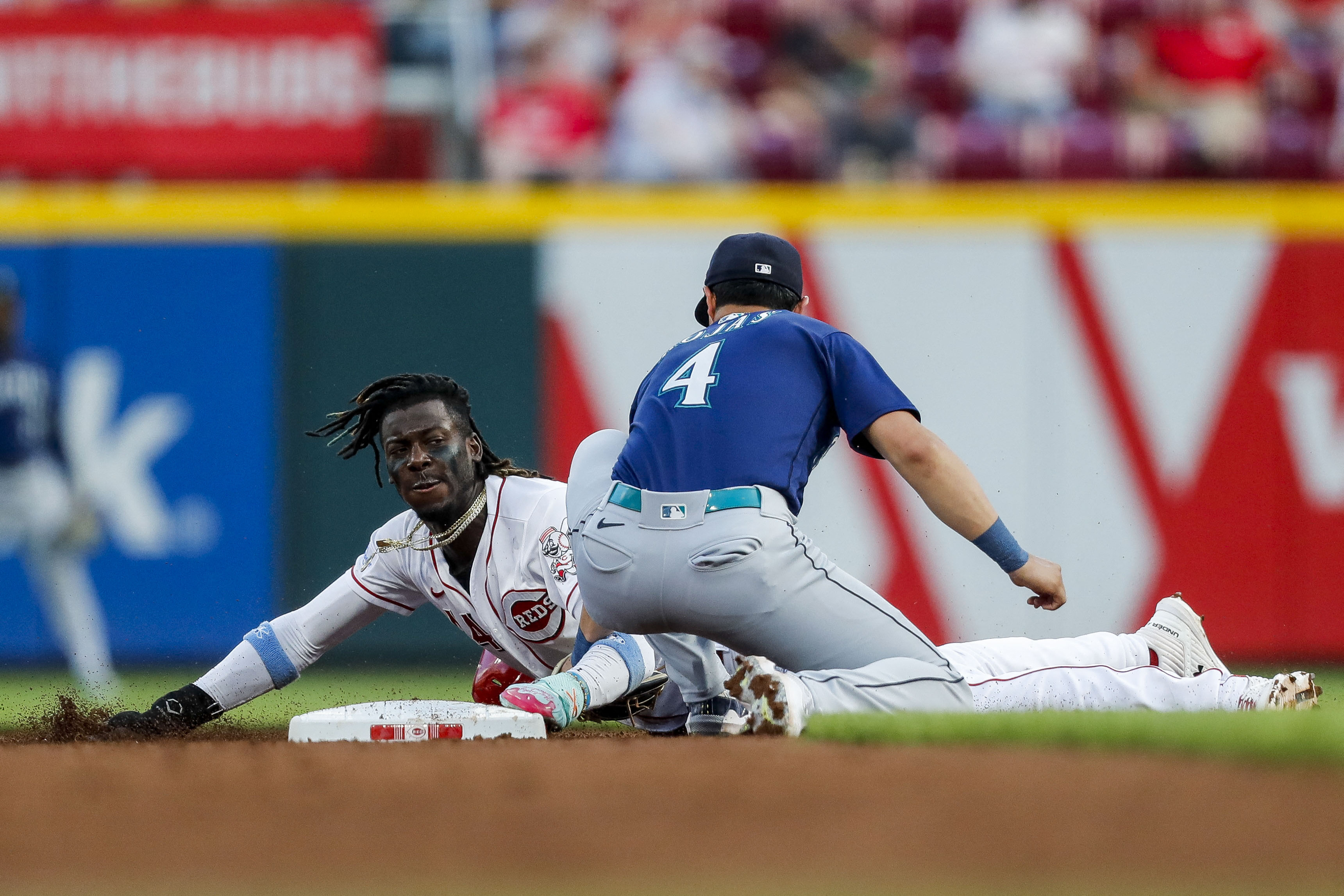 Reds Rally Past the Cubs - Stadium