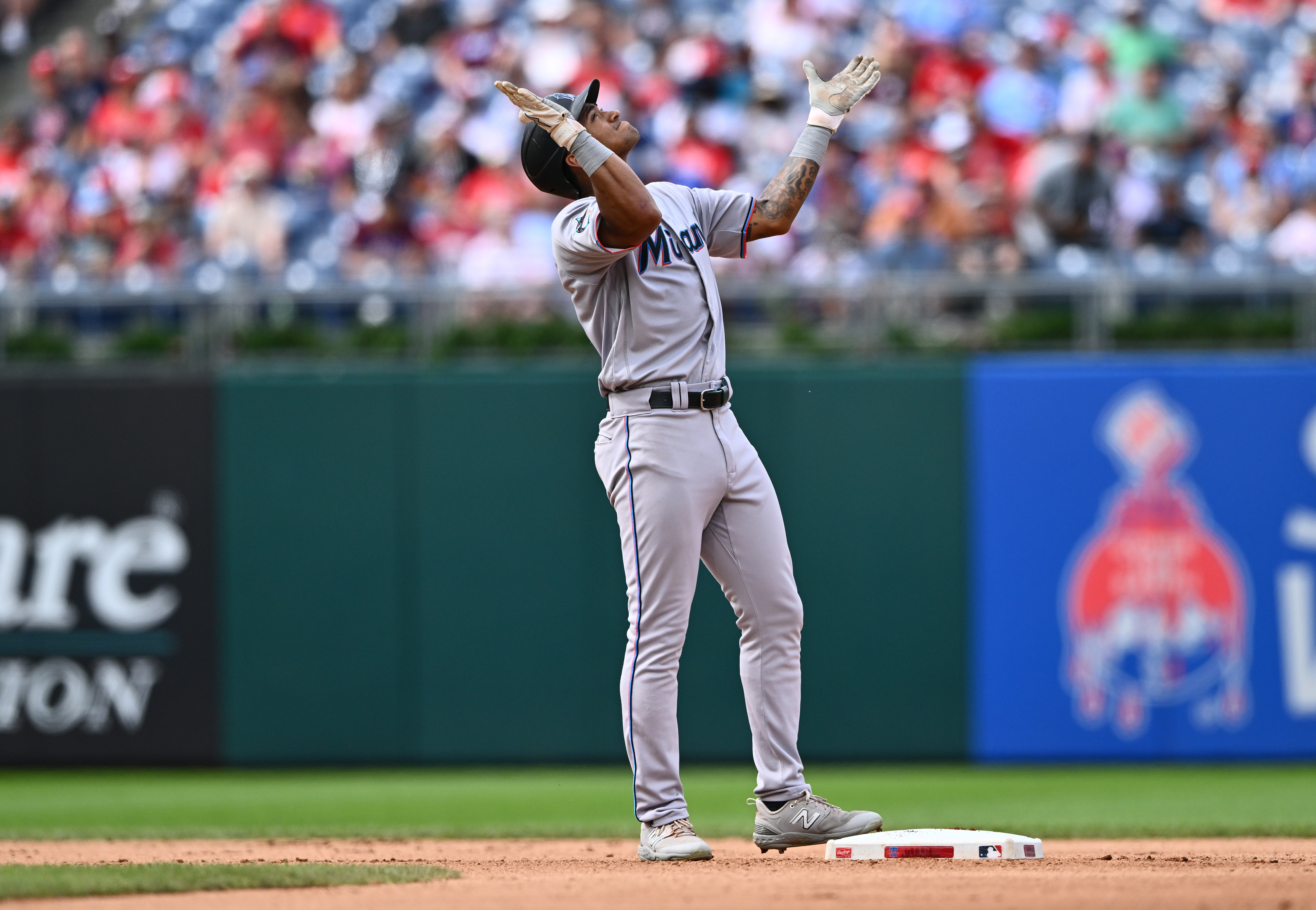 MLB roundup: Marlins shock Yankees with comeback in ninth