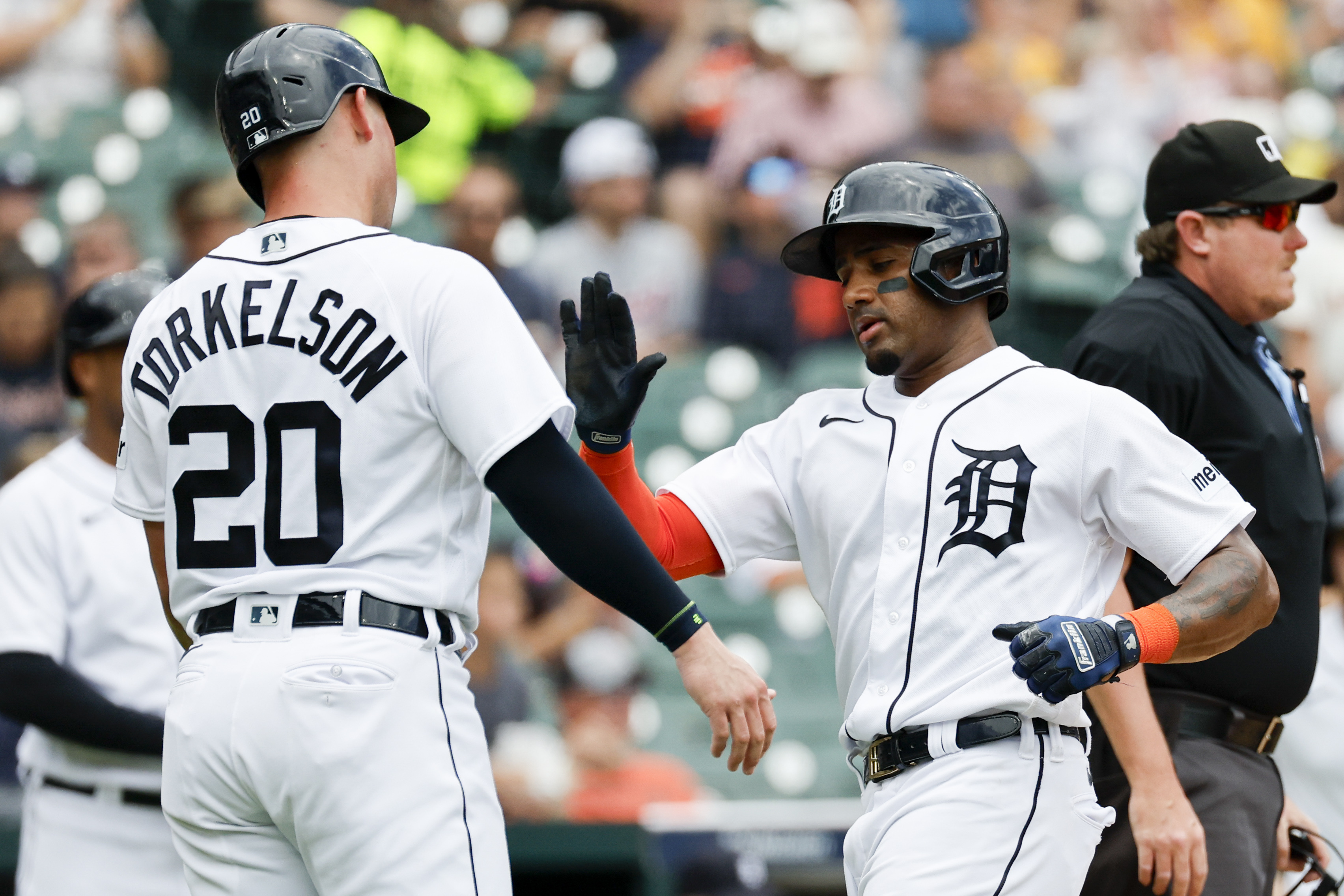 Javier Baez leads hit parade as Tigers pound A's