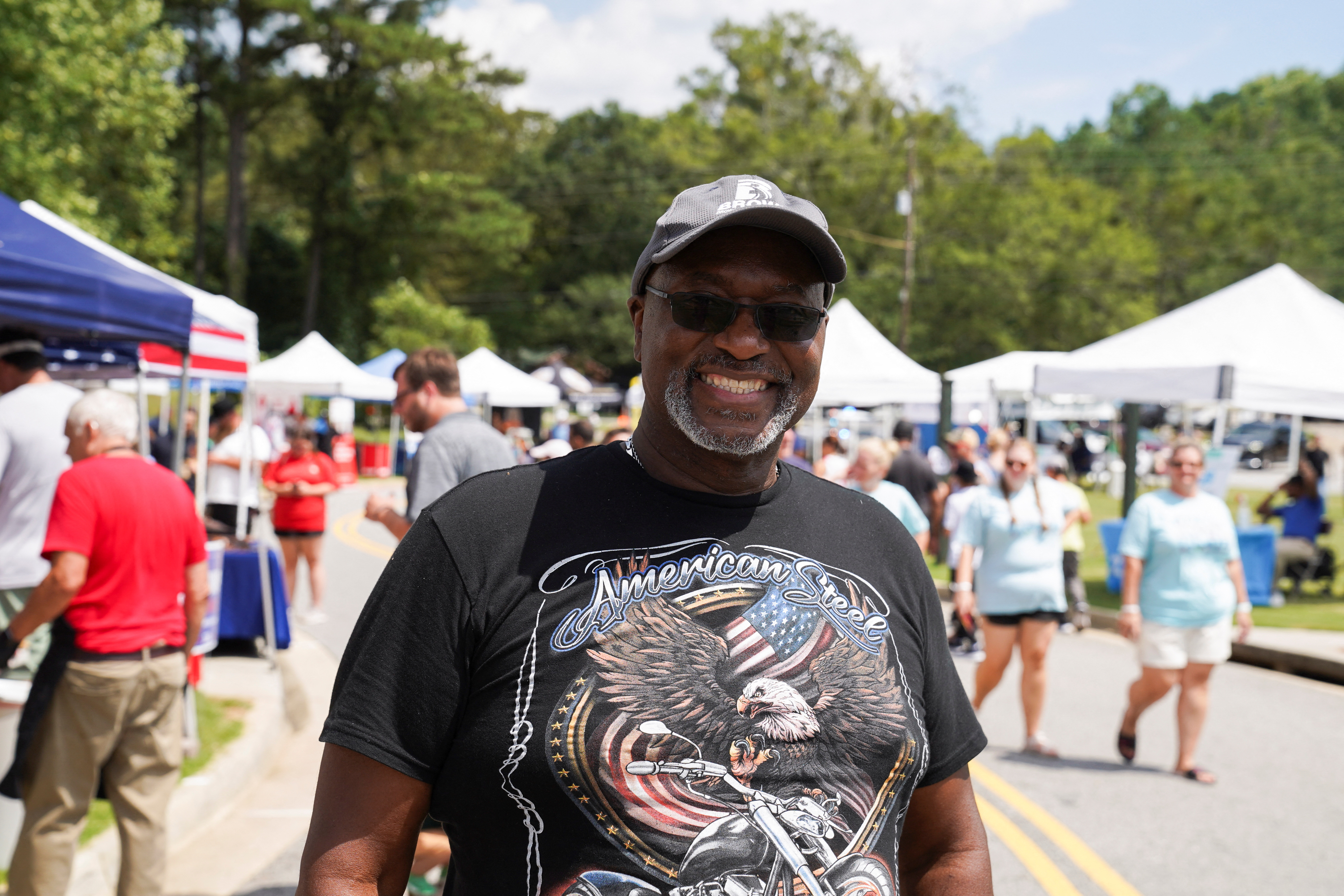 Pigs and Peaches country festival in Kennesaw