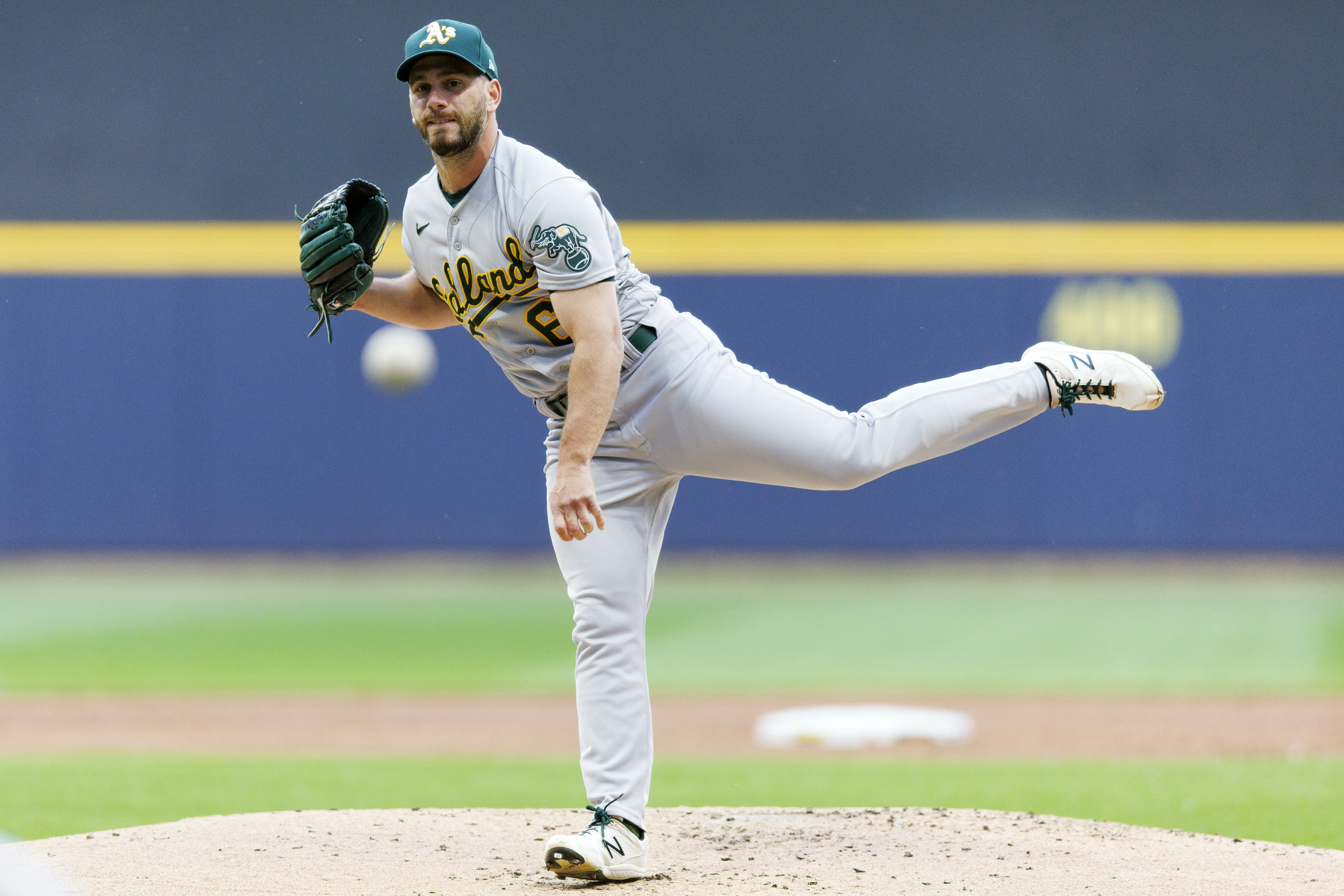 Laureano, A's stay hot to beat Brewers for third straight win