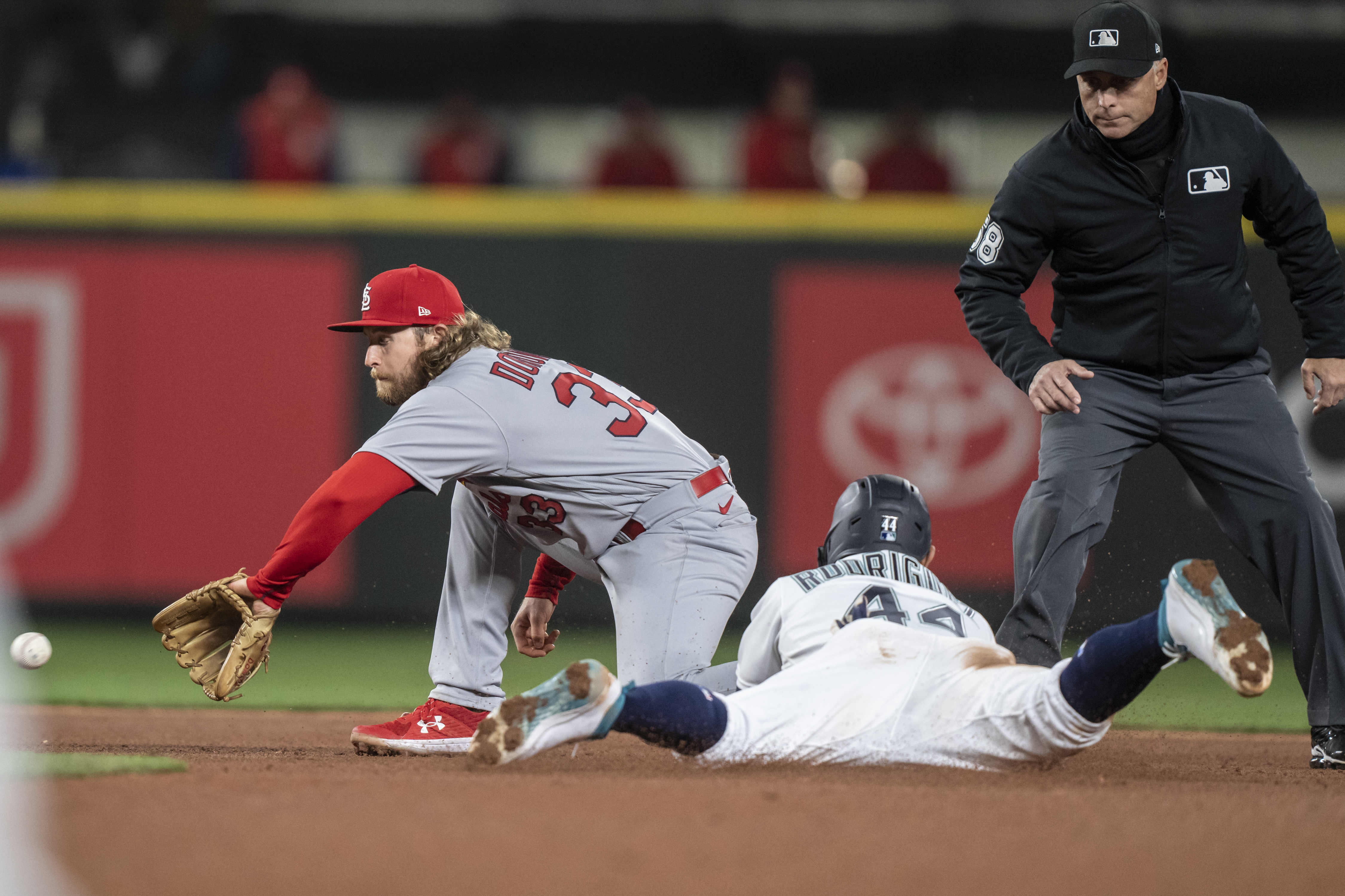 AJ Pollock, Mariners end 3-game skid by beating Cardinals