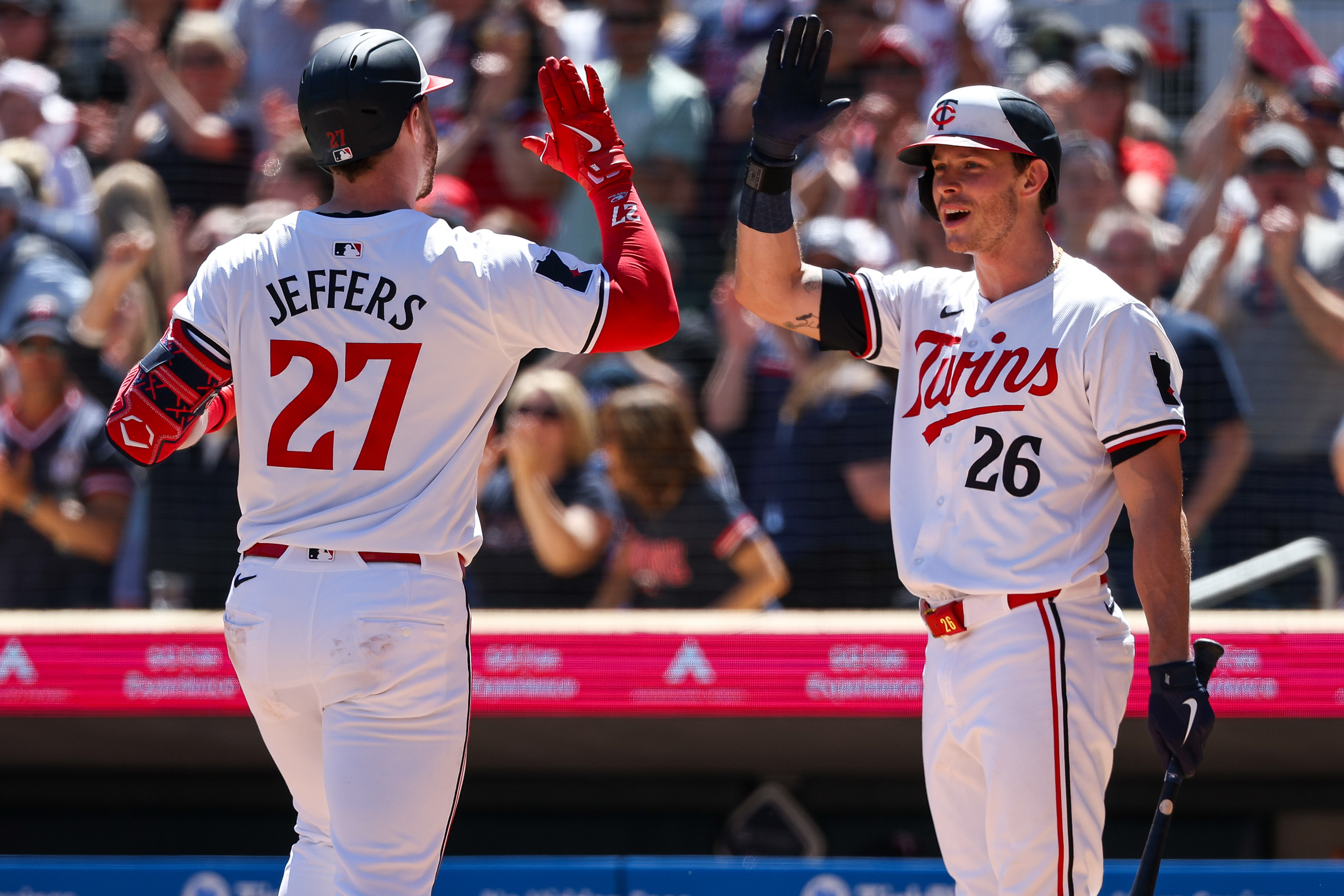 Red Sox Snap Twins 12 Game Winning Streak Reuters