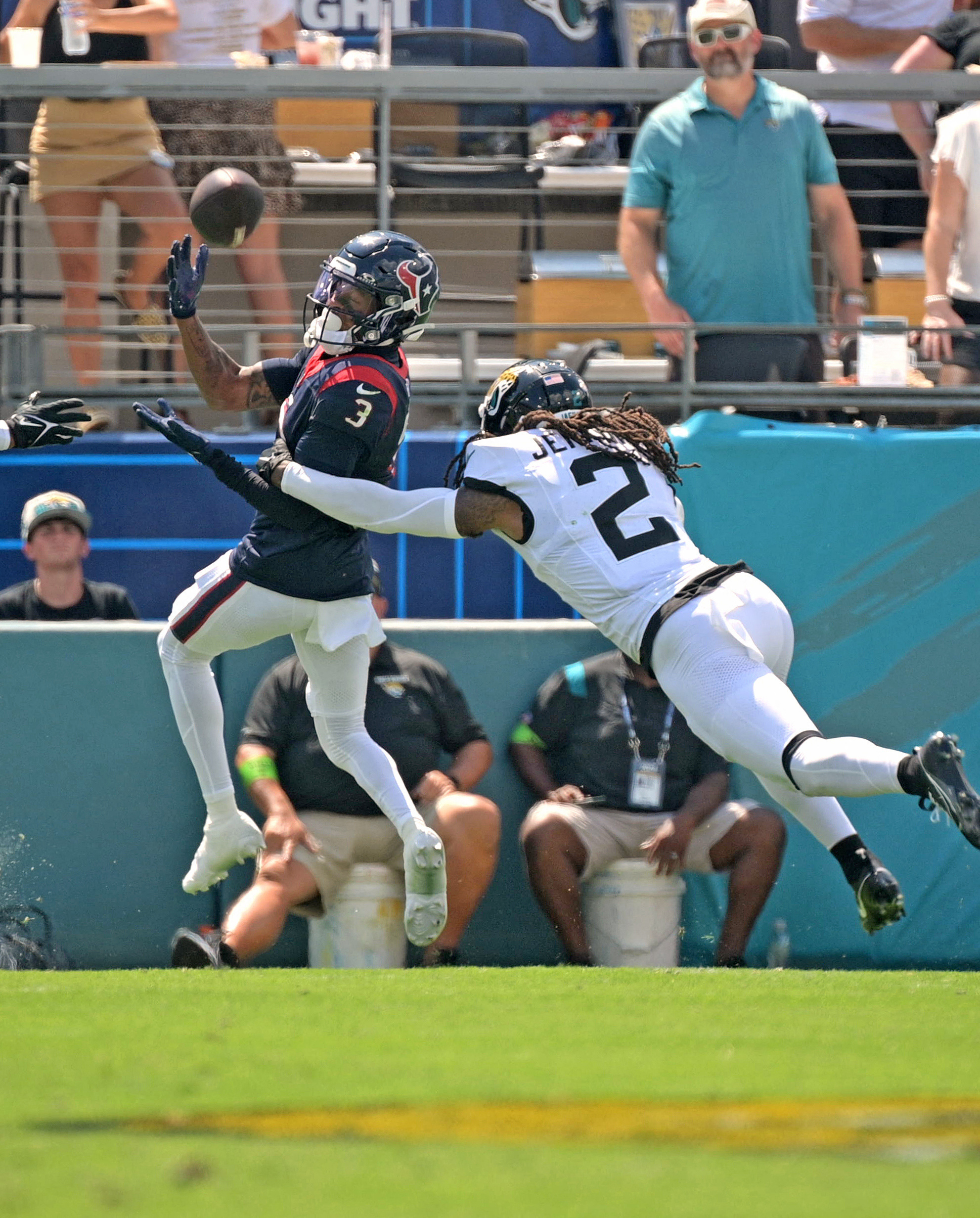 Texans pull off huge upset over Jaguars; fullback takes kick