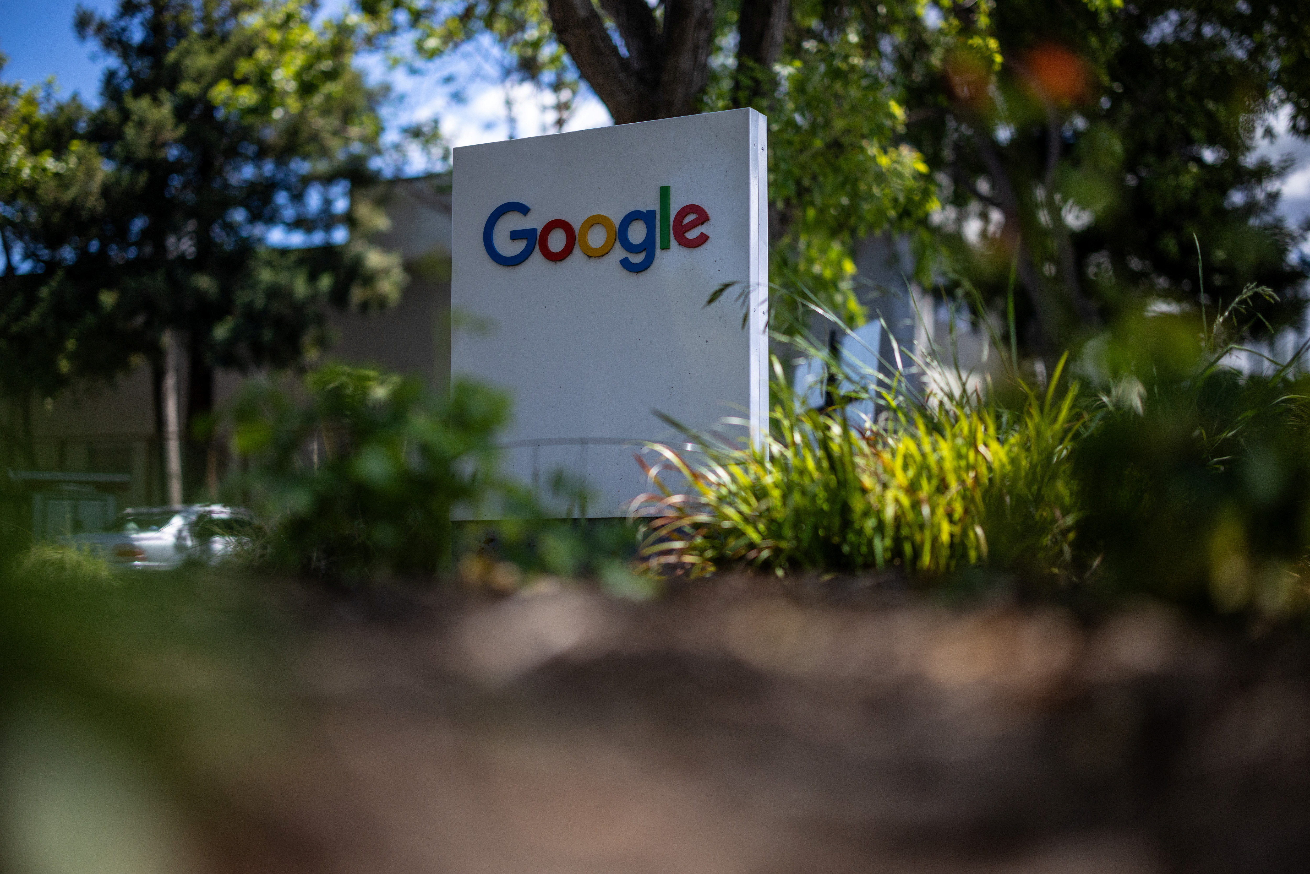 Google hires Windsurf execs in $2.4 billion deal to advance AI coding  ambitions | Reuters