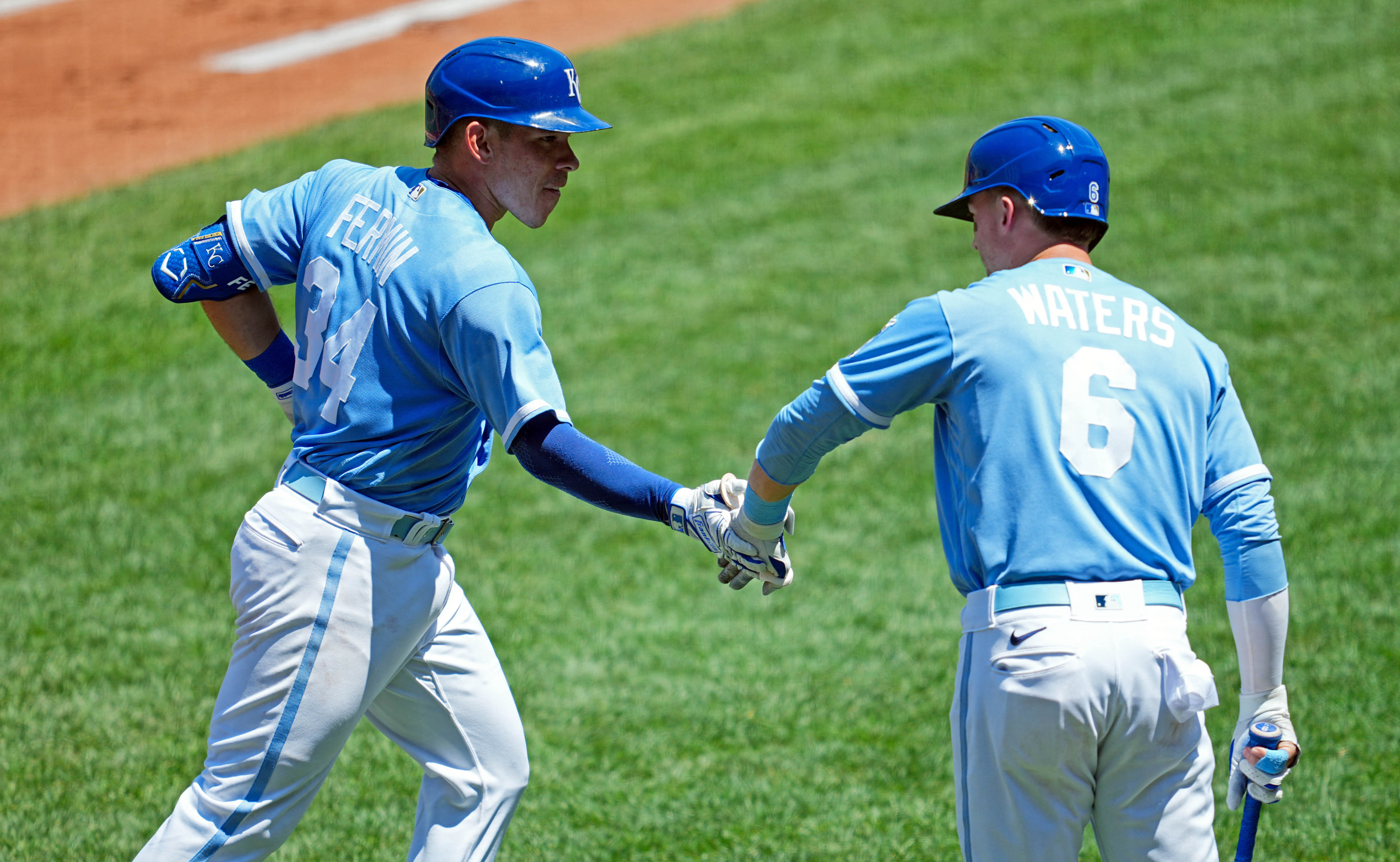 Royals complete first sweep of season, defeat Twins 2-1 Kansas City News -  Bally Sports