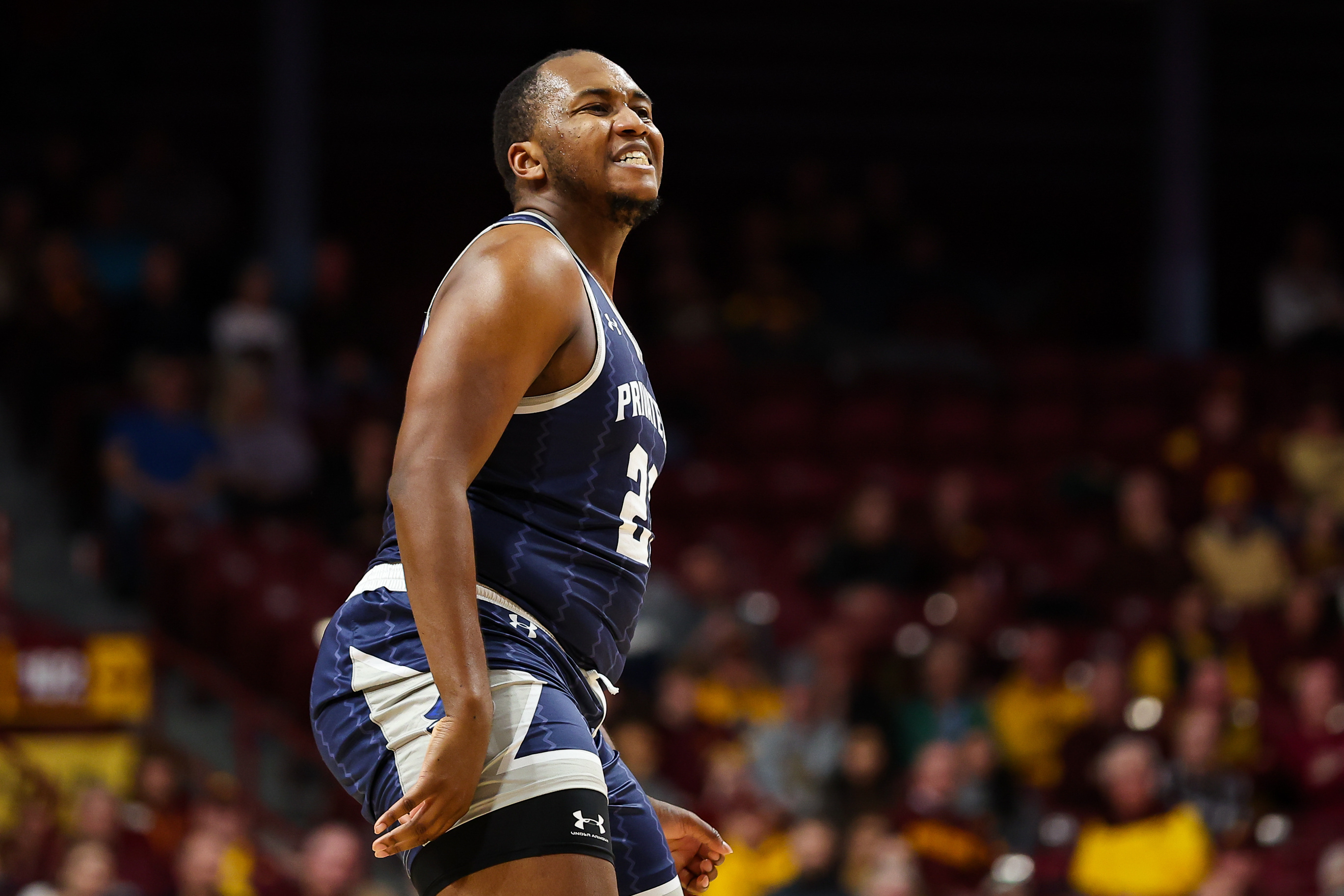 Cam Christie puts up 20 as Minnesota manhandles UNO Reuters