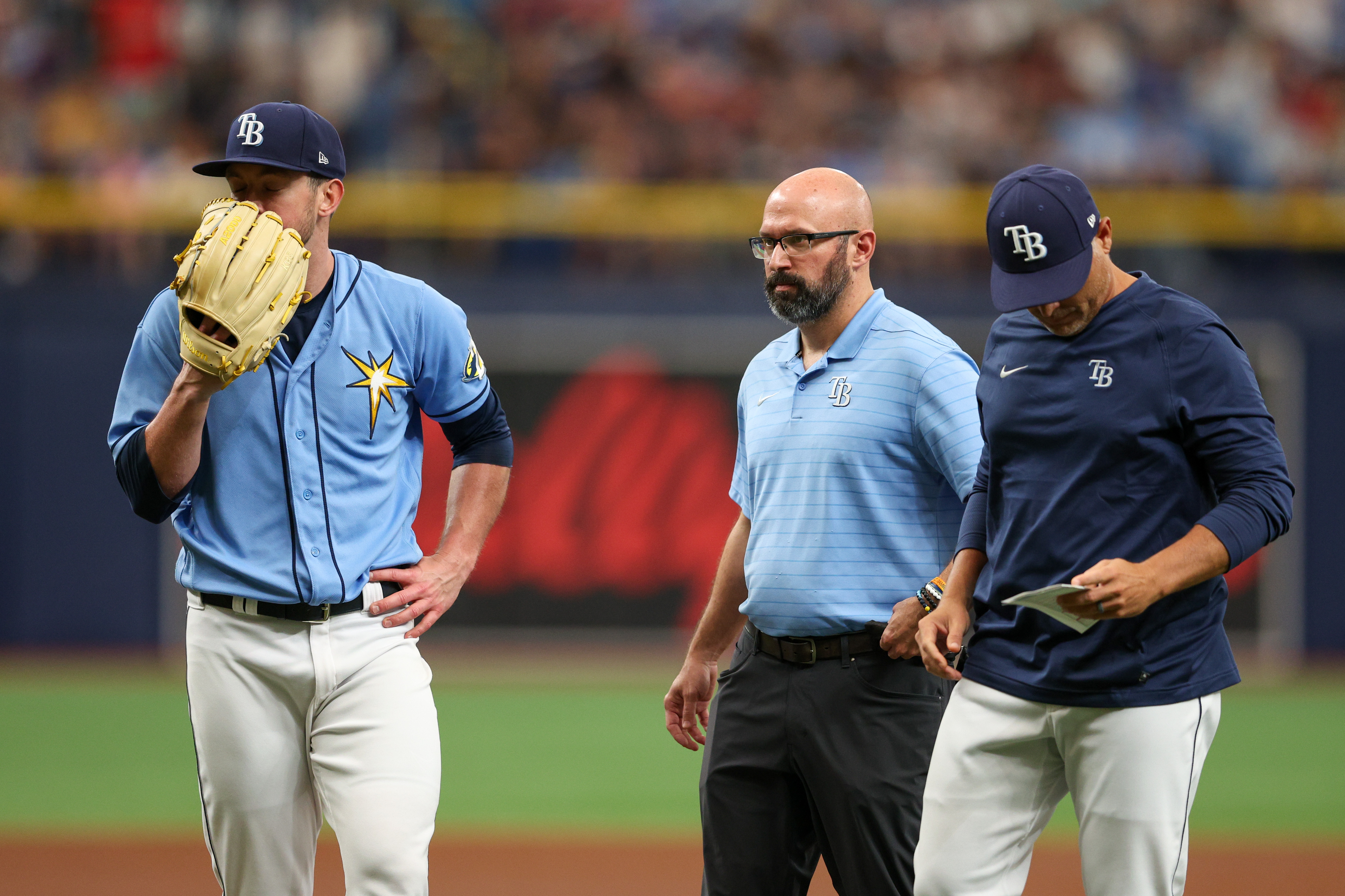 Rays drub Red Sox, tie MLB mark with 13th straight win