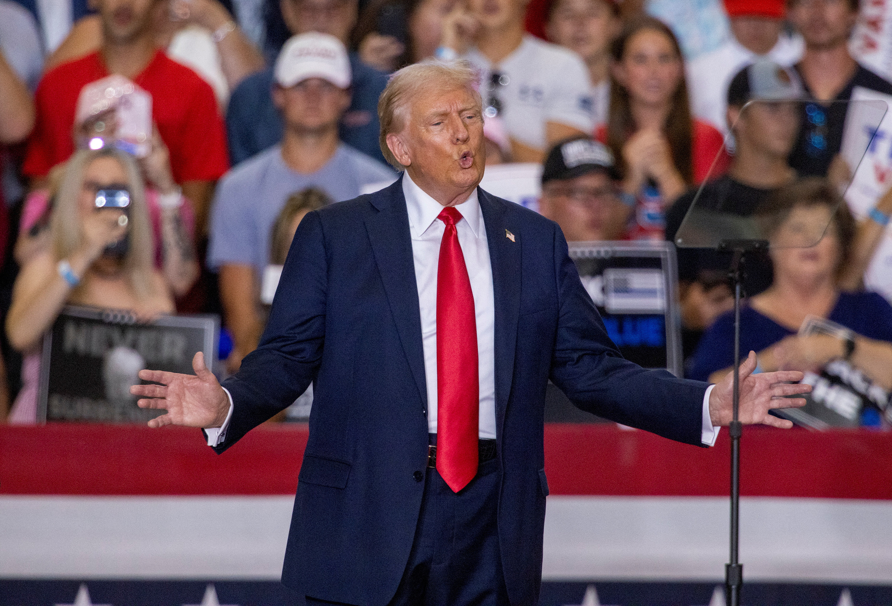 Republican presidential nominee Trump and U.S. Senator Vance hold a rally in Minnesota