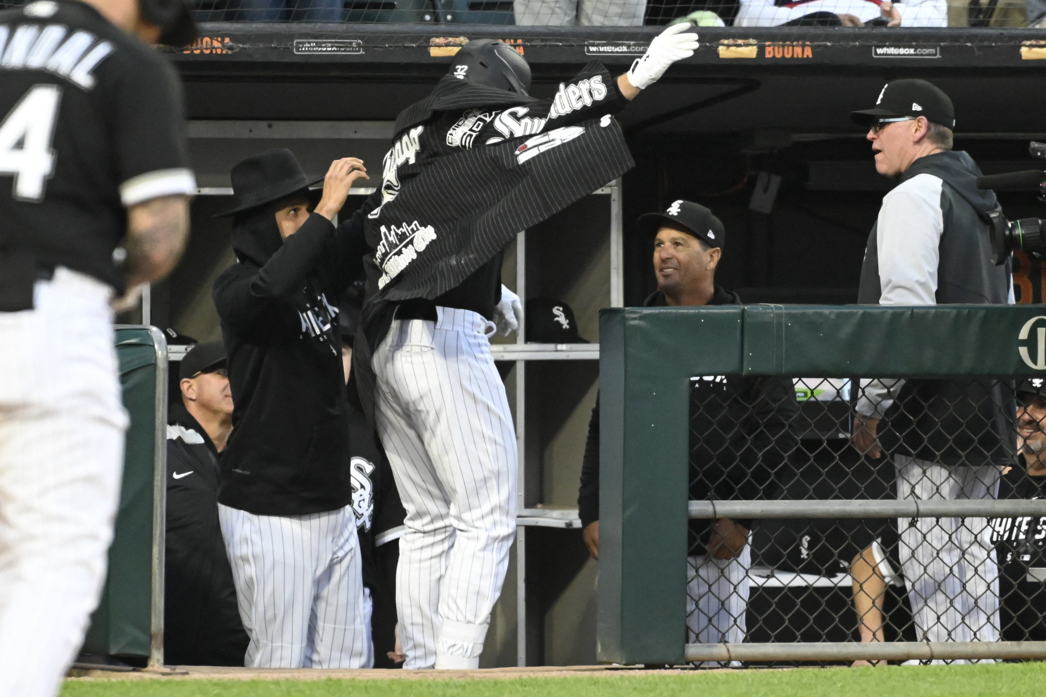 Gavin Sheets and Tim Anderson lead White Sox past Guardians 4-1