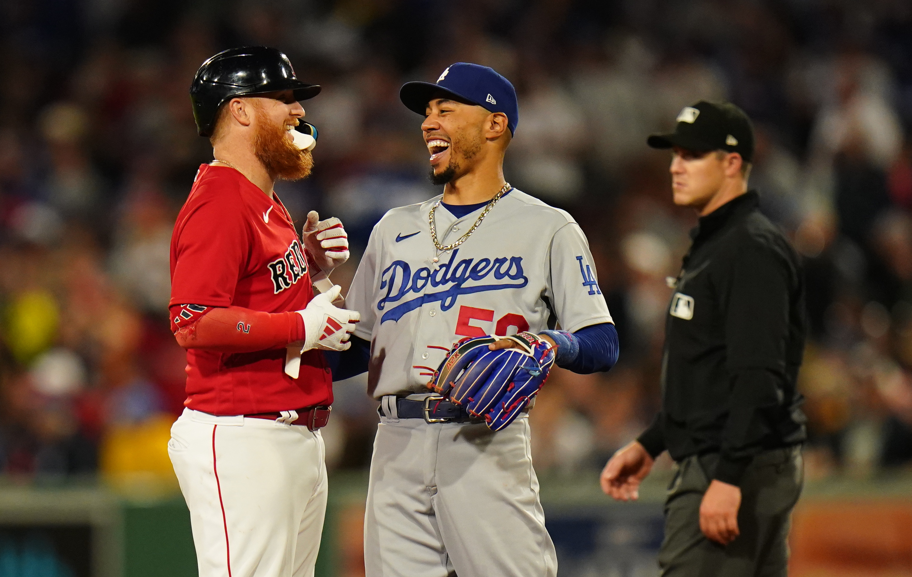 Dodgers handle Red Sox in Mookie Betts' first game back in Boston