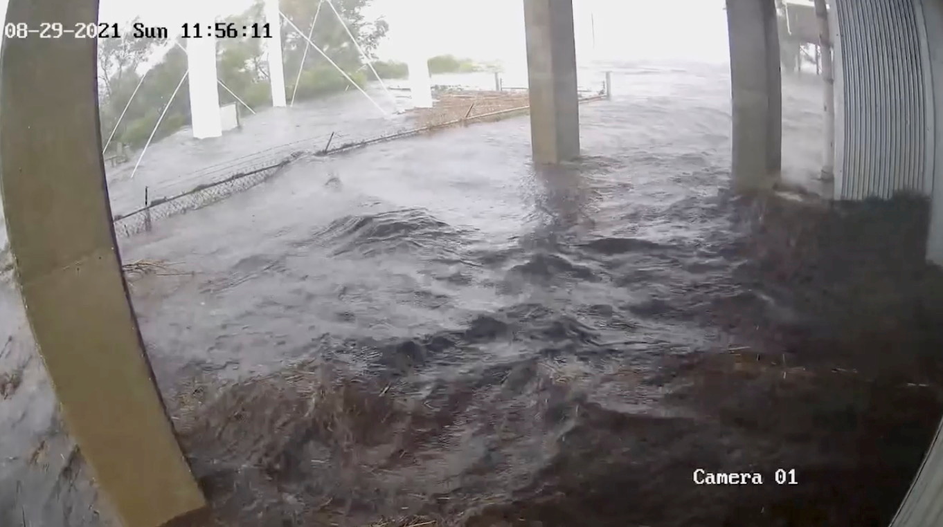 Security camera records hurricane Ida strike within an hour time period, in Delacroix