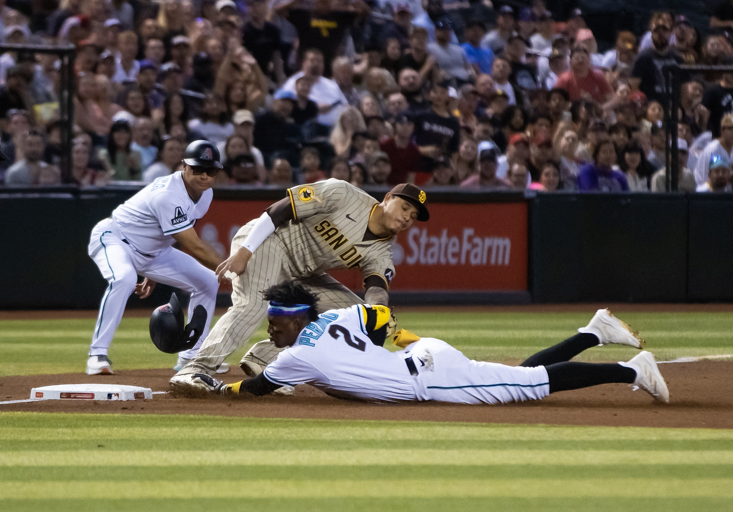 Grisham has 4 RBIs, Padres beat D-backs in Tatis' return – KXAN Austin