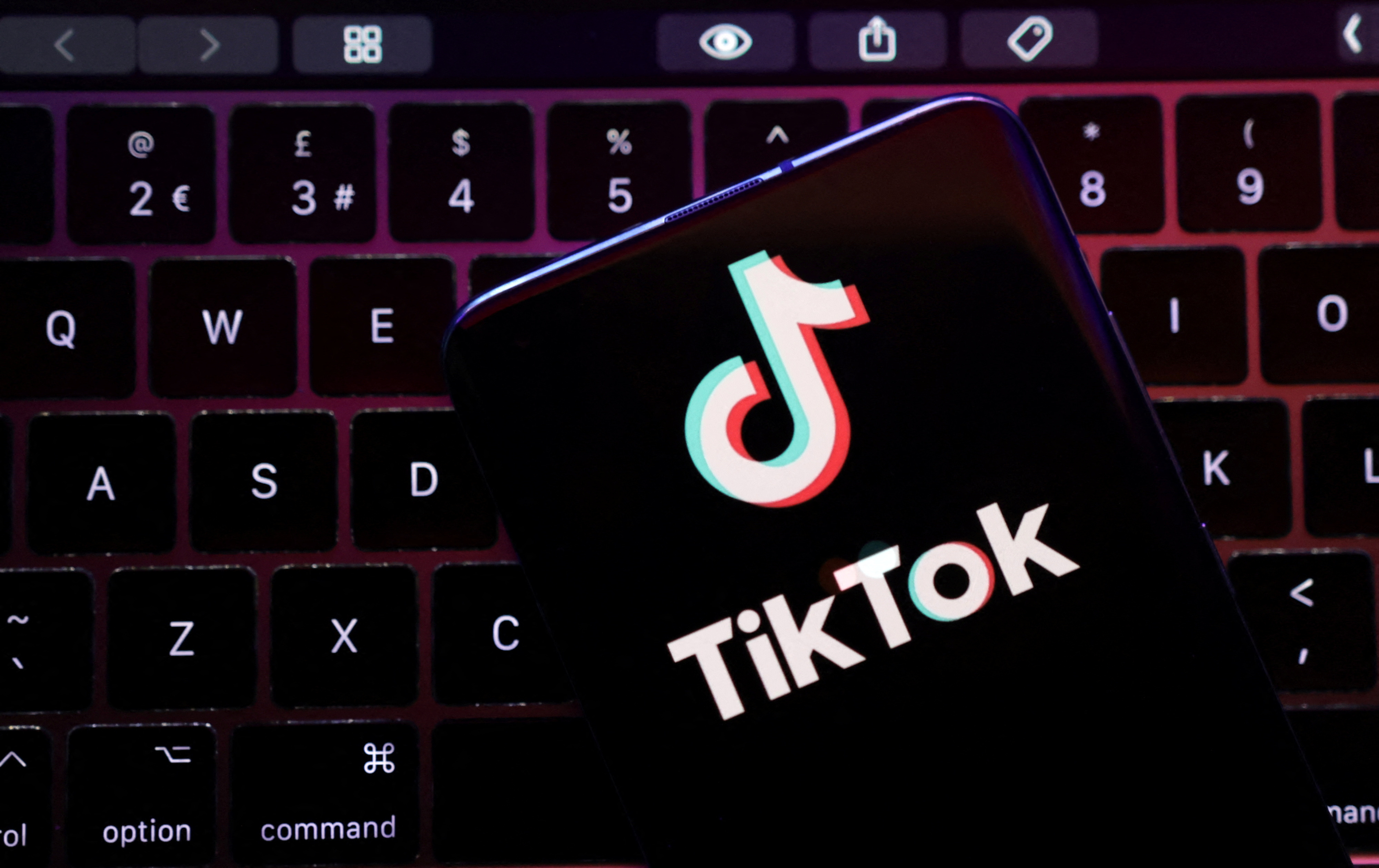 TikTok introduces paywalled content, with videos up to 20 minutes