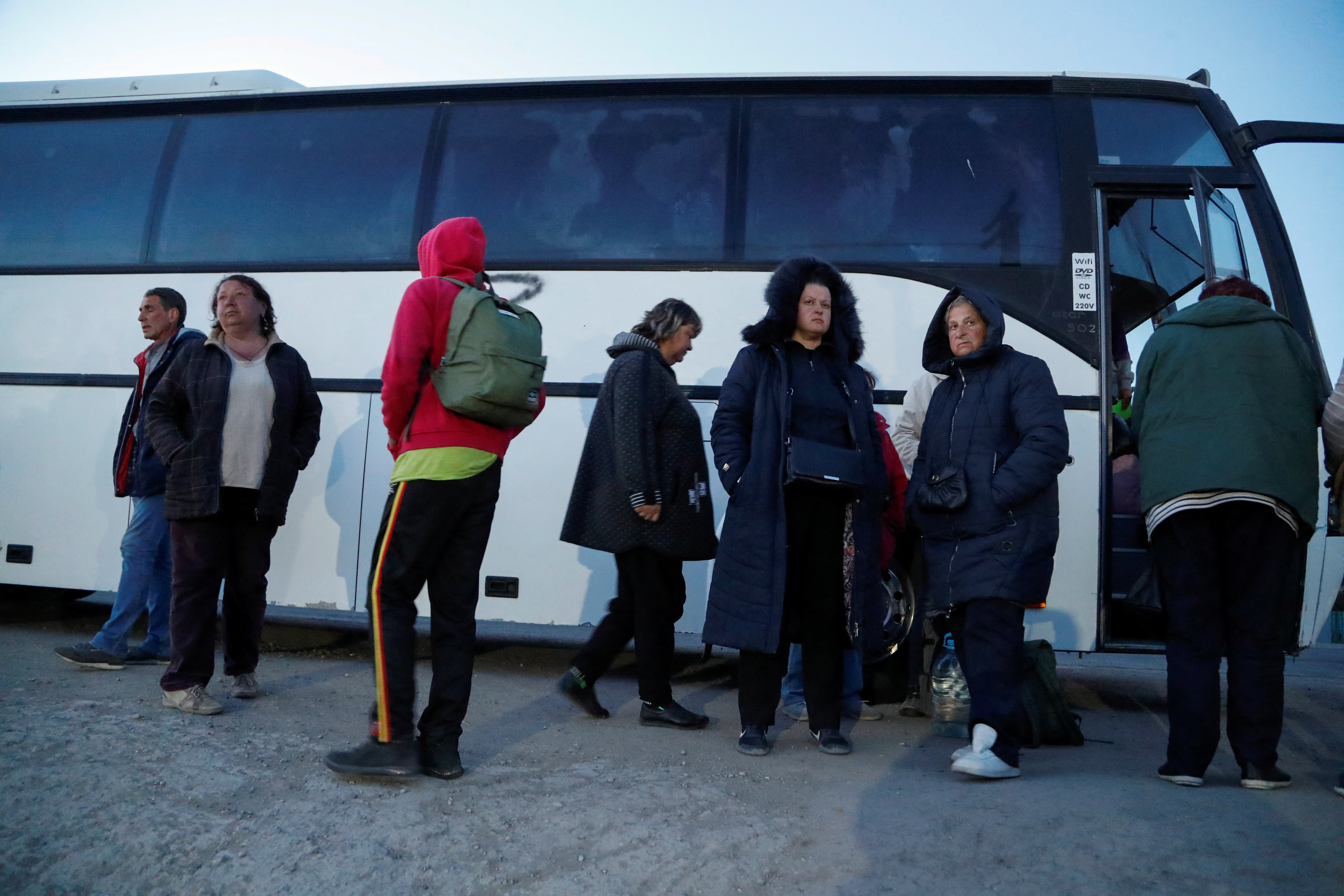 Evacuees from Mariupol arrive in Bezimenne
