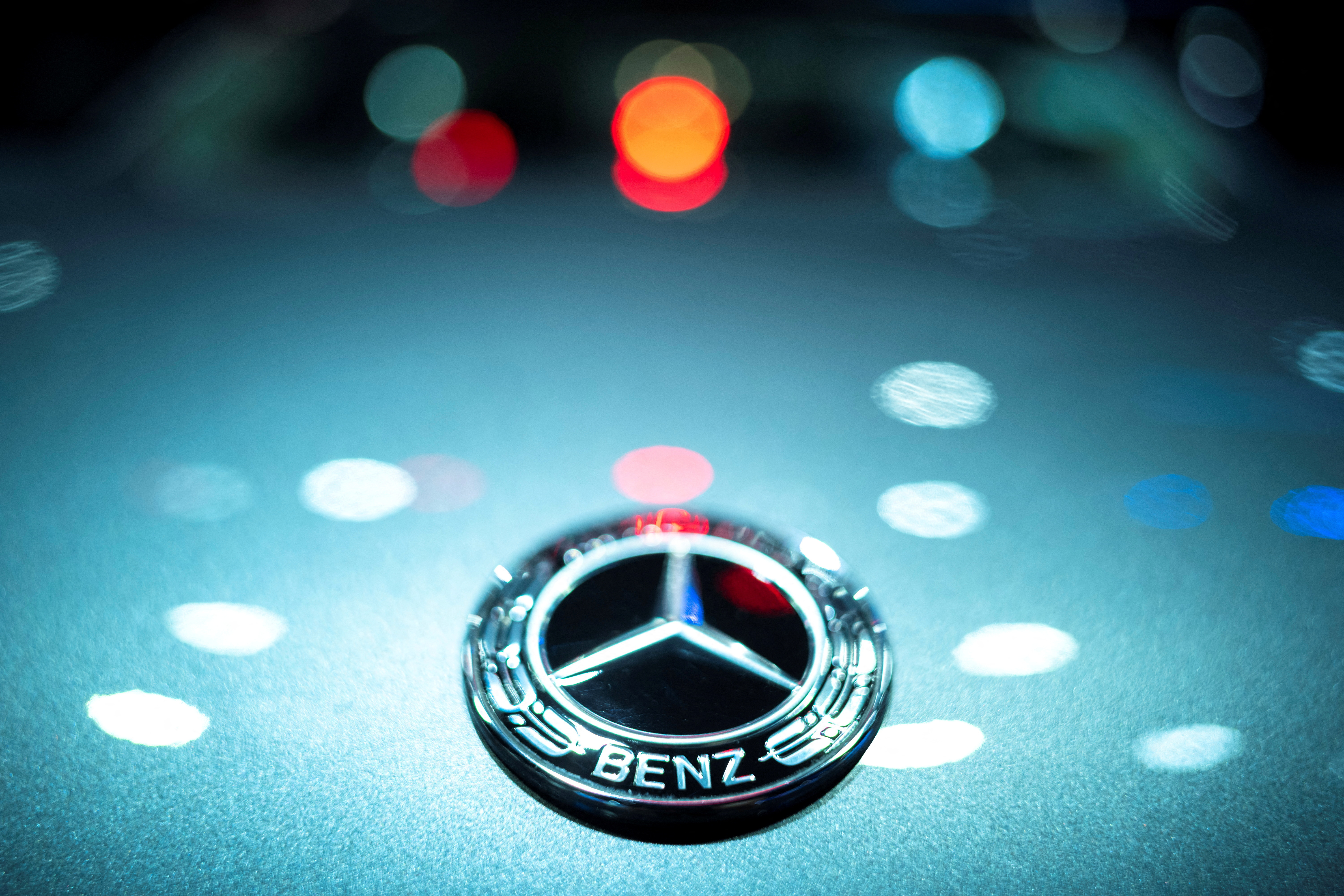 Mercedes-Benz bolsters supply chain as it braces for less gas | Reuters