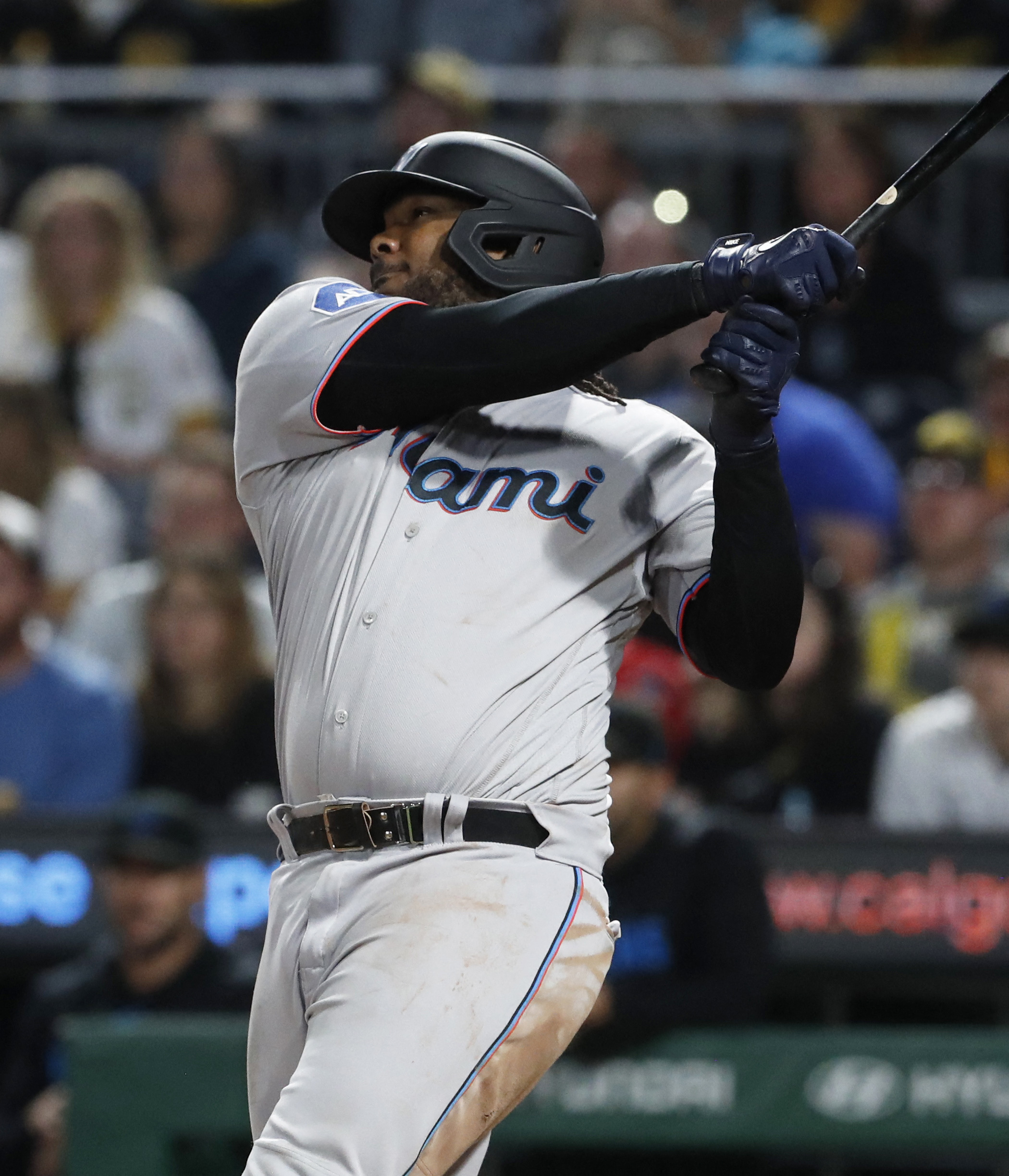 Marlins Clinch Wild-card Berth By Beating Pirates | Reuters