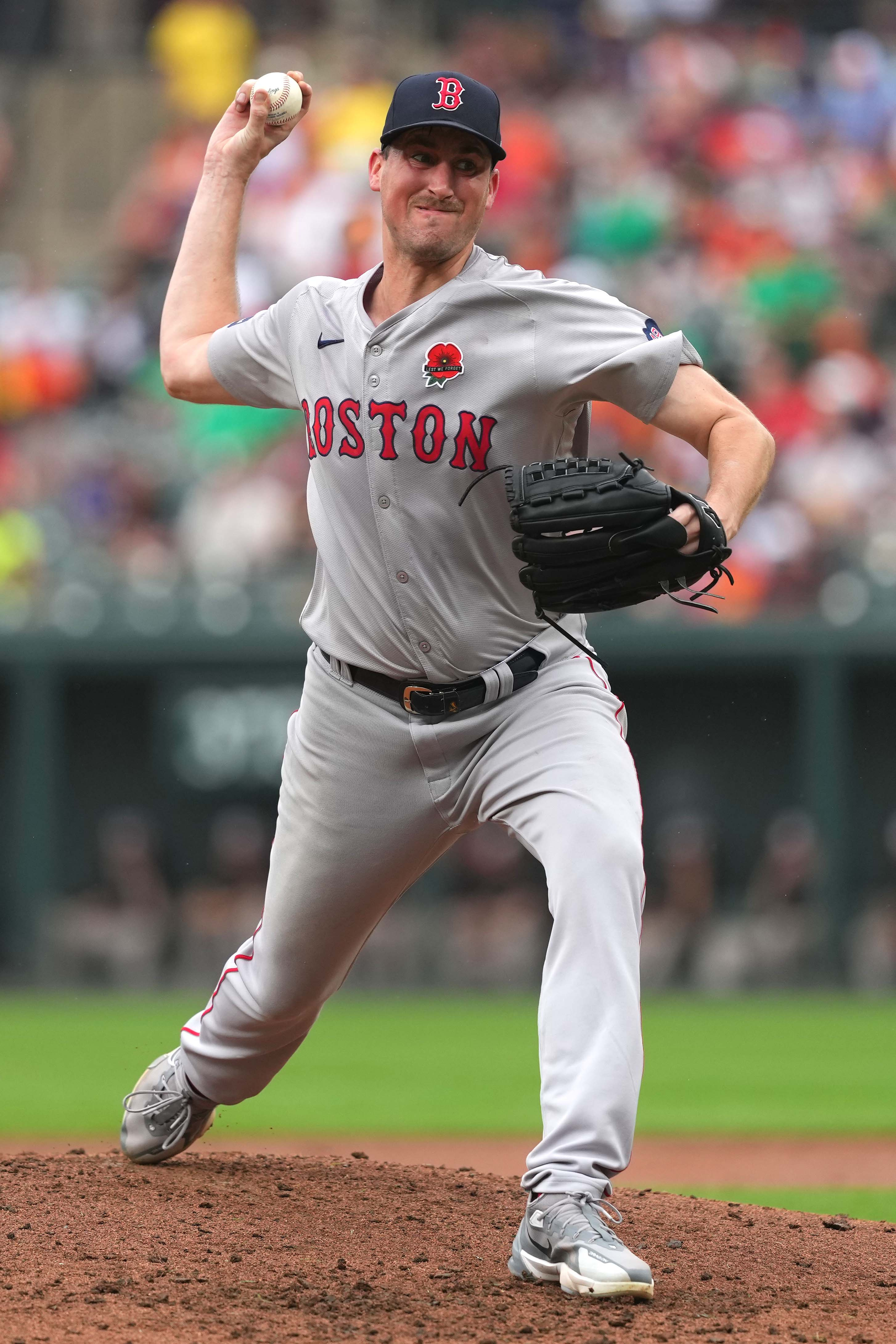 Orioles get big hits, cruise past Red Sox | Reuters