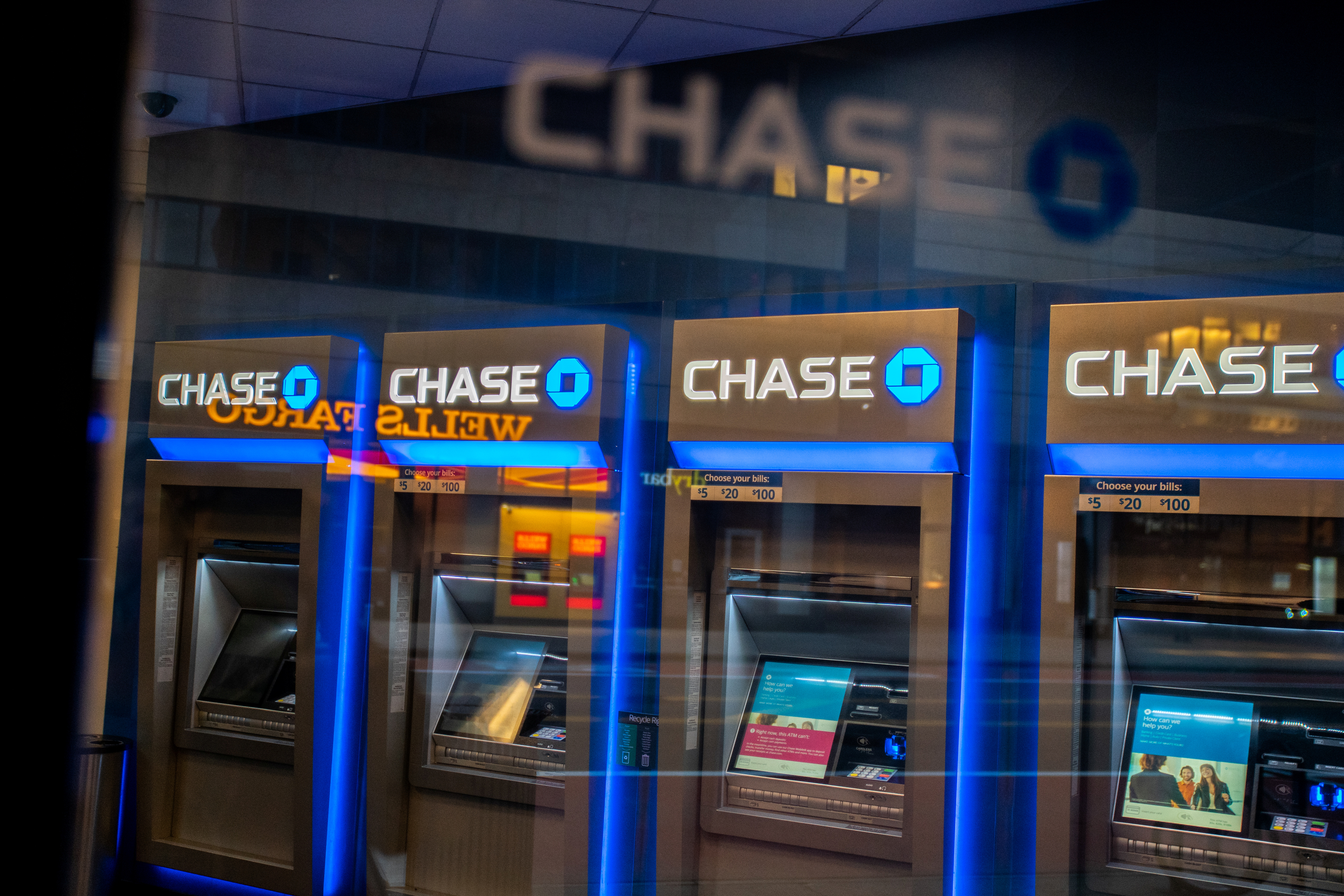 moves jpmorgan hires new head of fintech and innovation for wholesale payments reuters