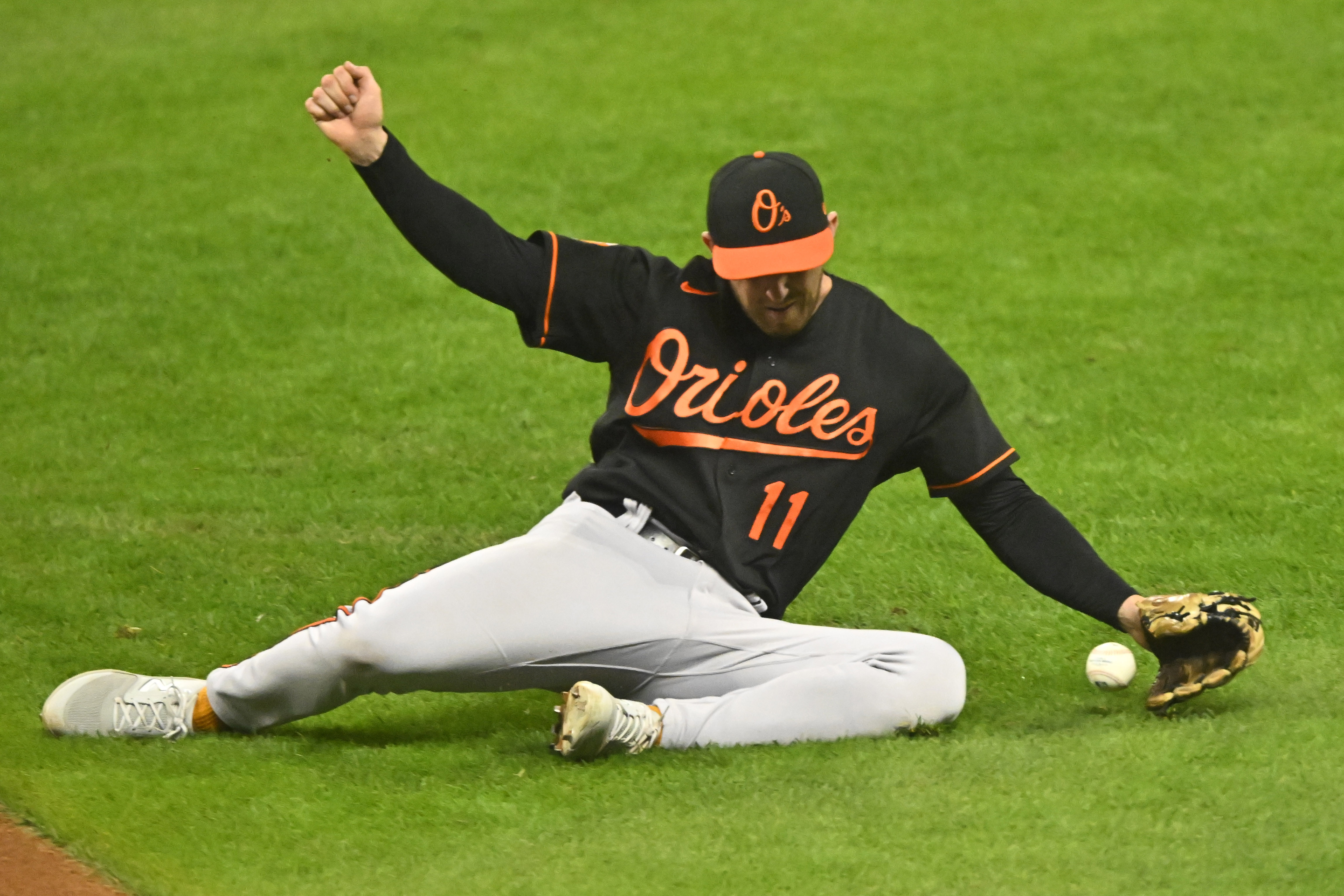 Guardians blow lead in 9th, then edge Orioles