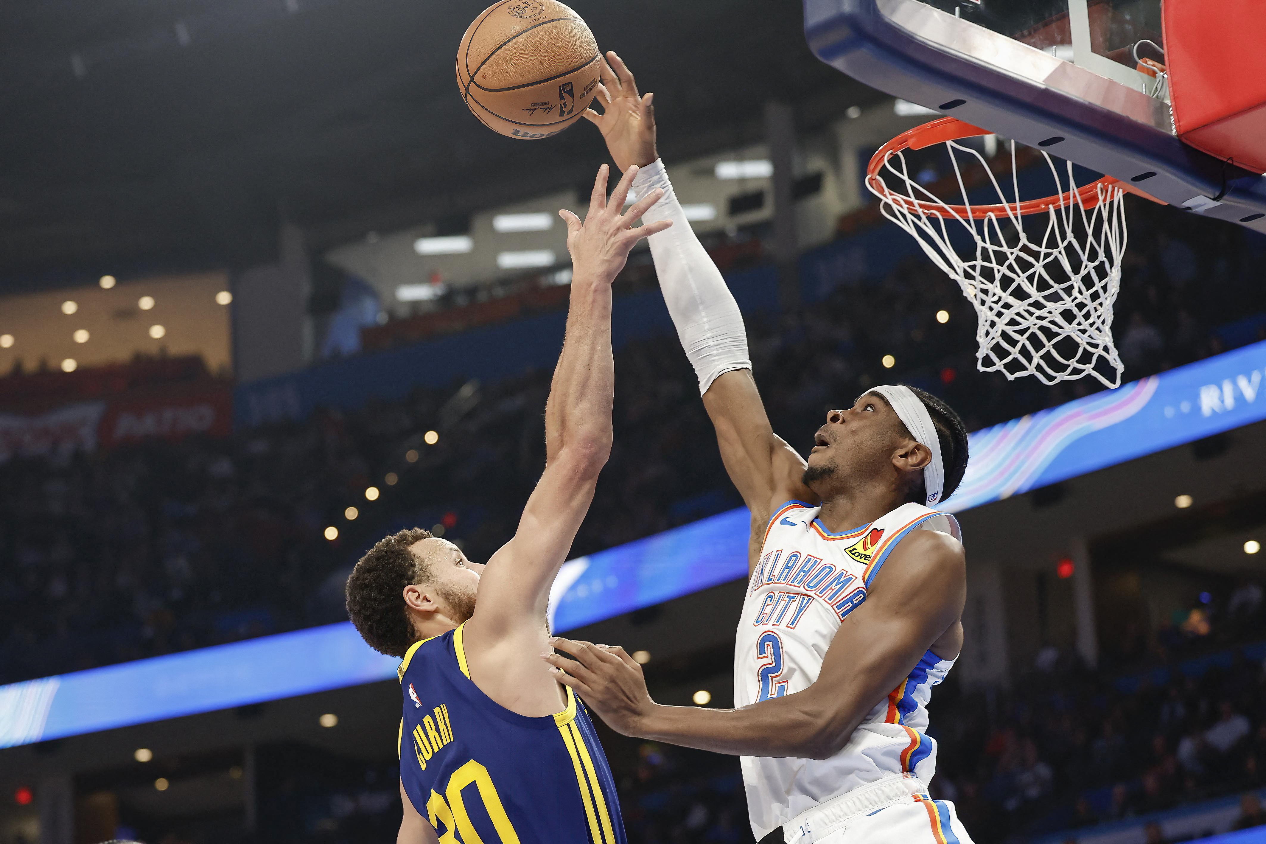 Gordon Hayward has career night, leads Jazz to big win over Thunder