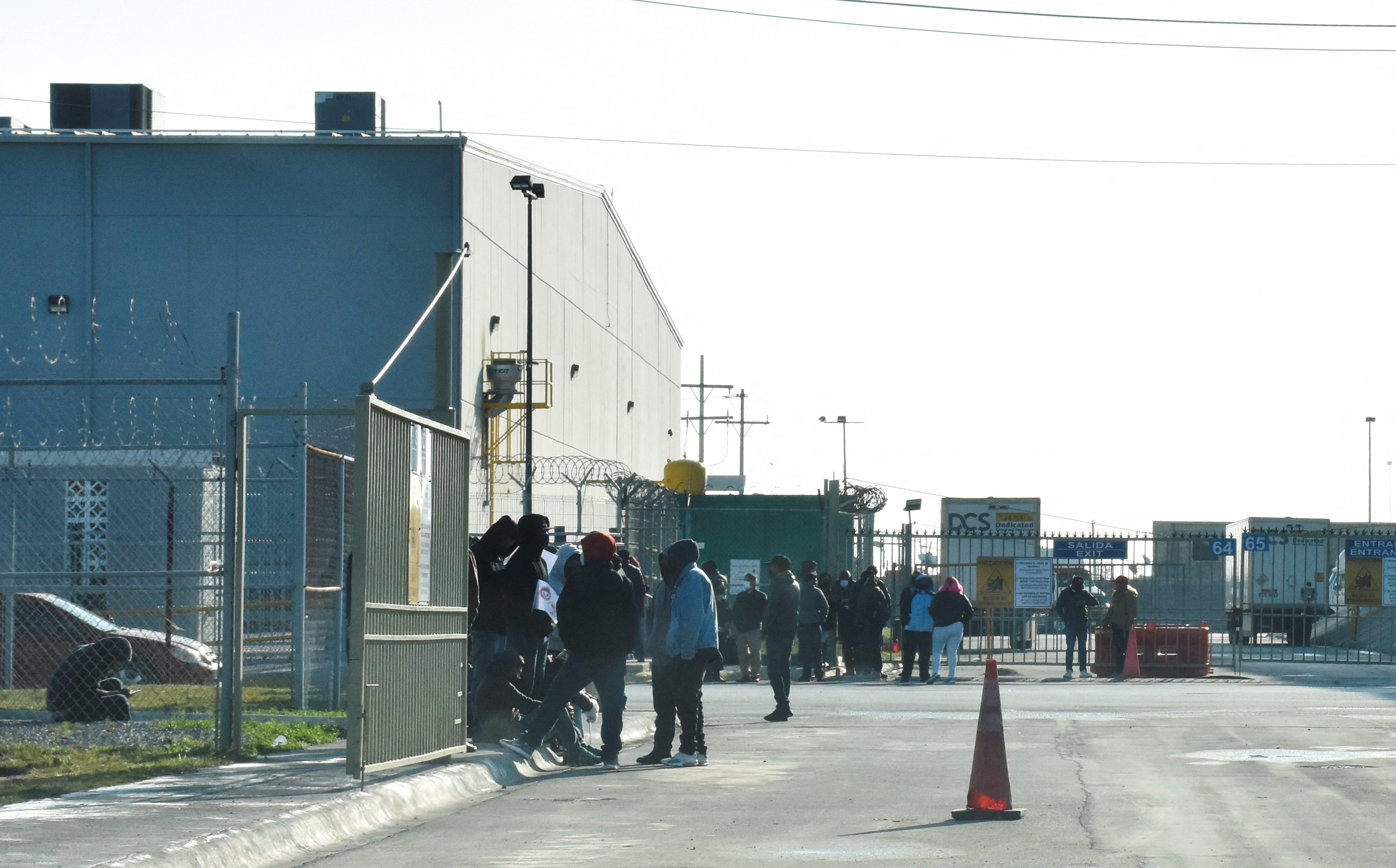 Mexican Tridonex auto-parts plant holds a union vote, in Matamoros