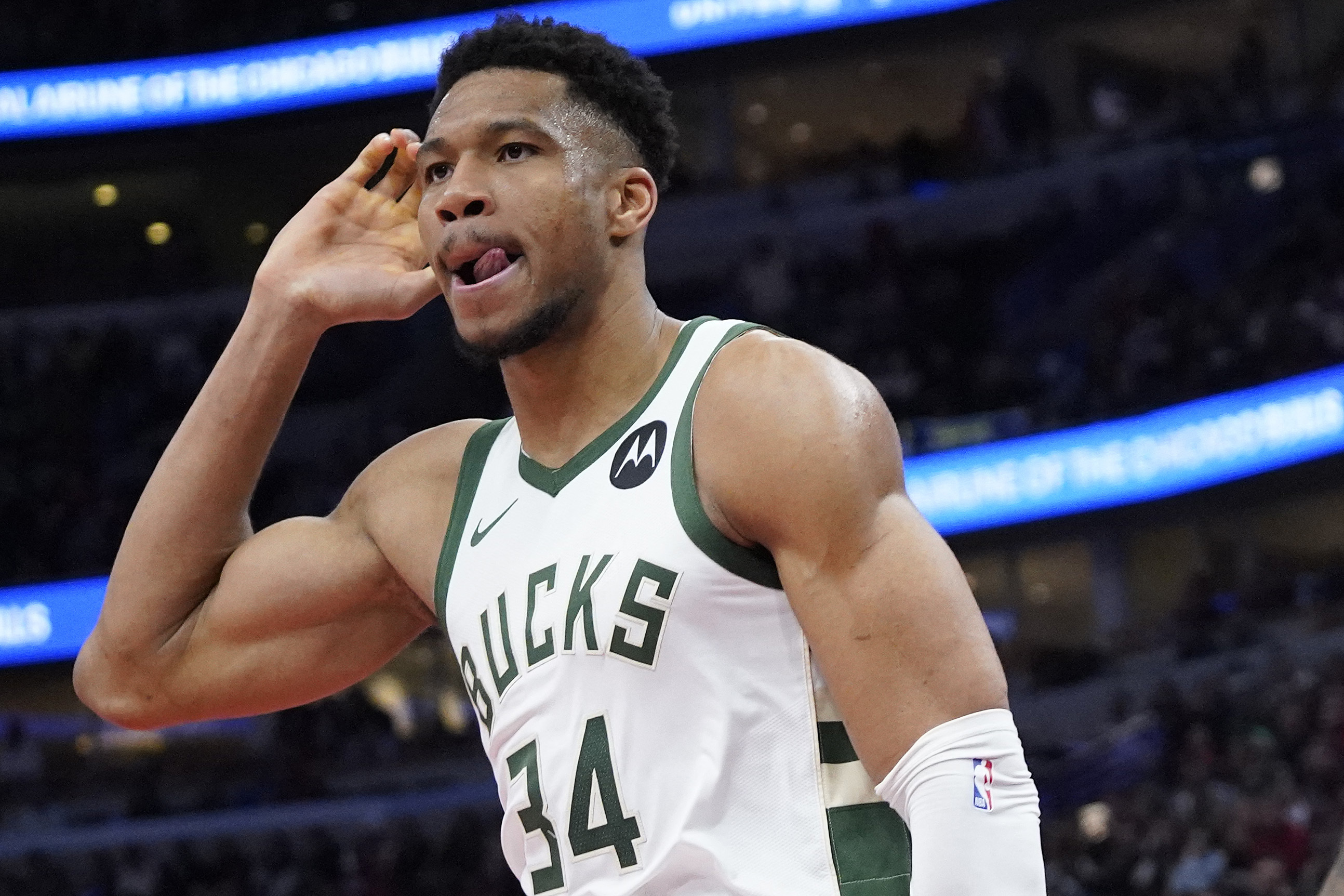 Giannis Antetokounmpo (46 Points) Lifts Bucks Over Bulls | Reuters