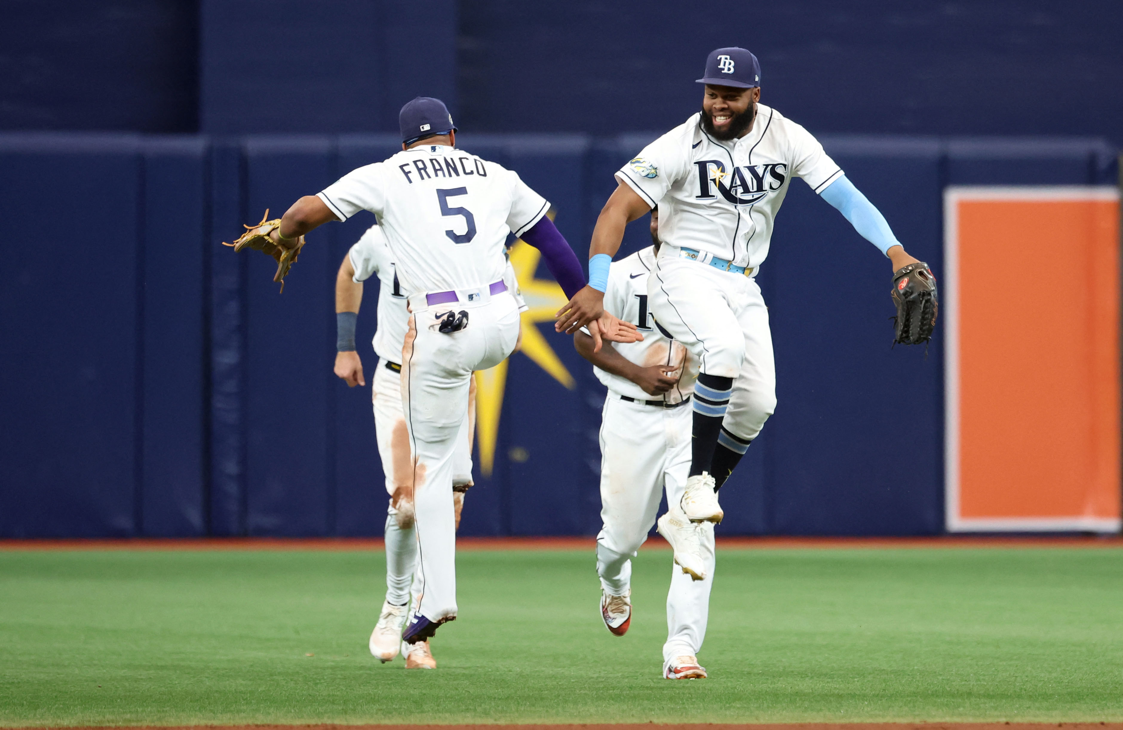 Tampa Bay Rays beat Toronto Blue Jays 7-5