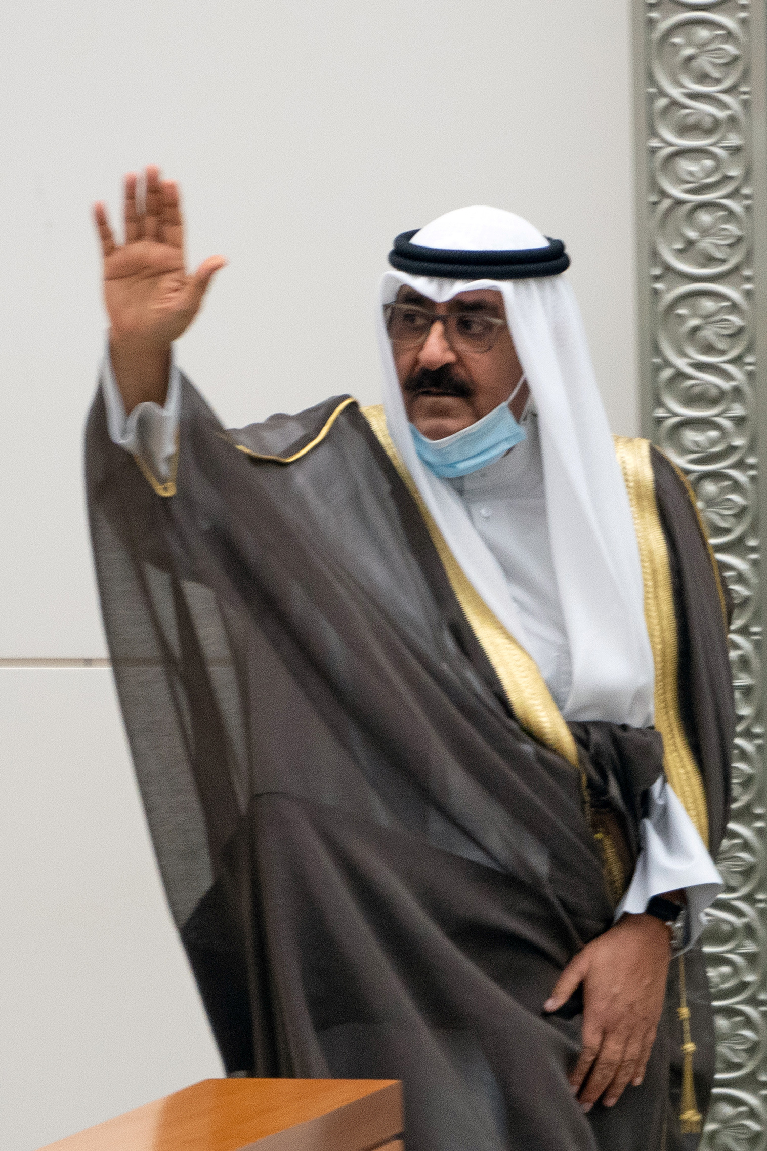 Kuwait's newly appointed crown prince sworn in