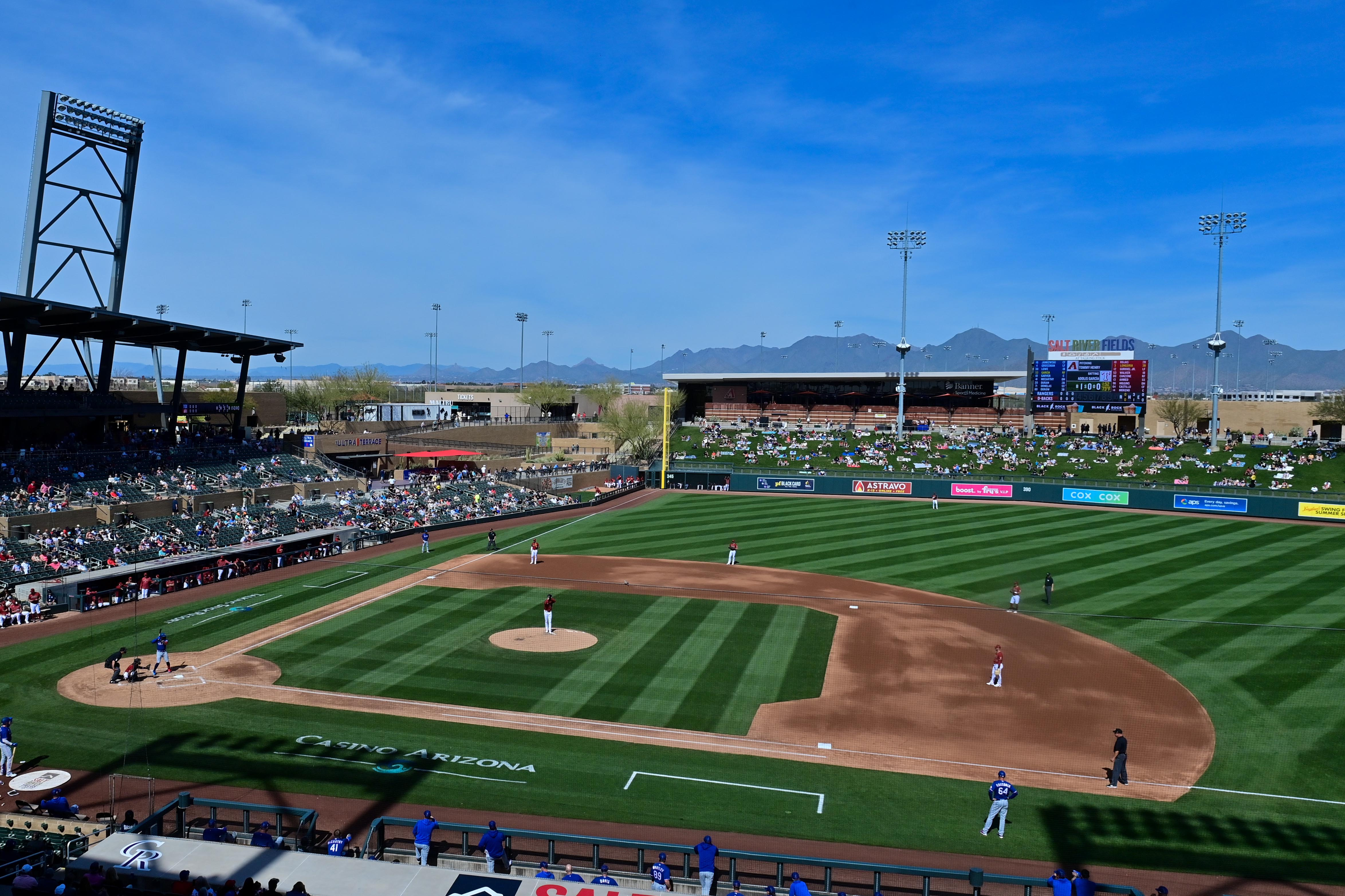 Arizona baseball pays tribute to Major League with fullon reenactment