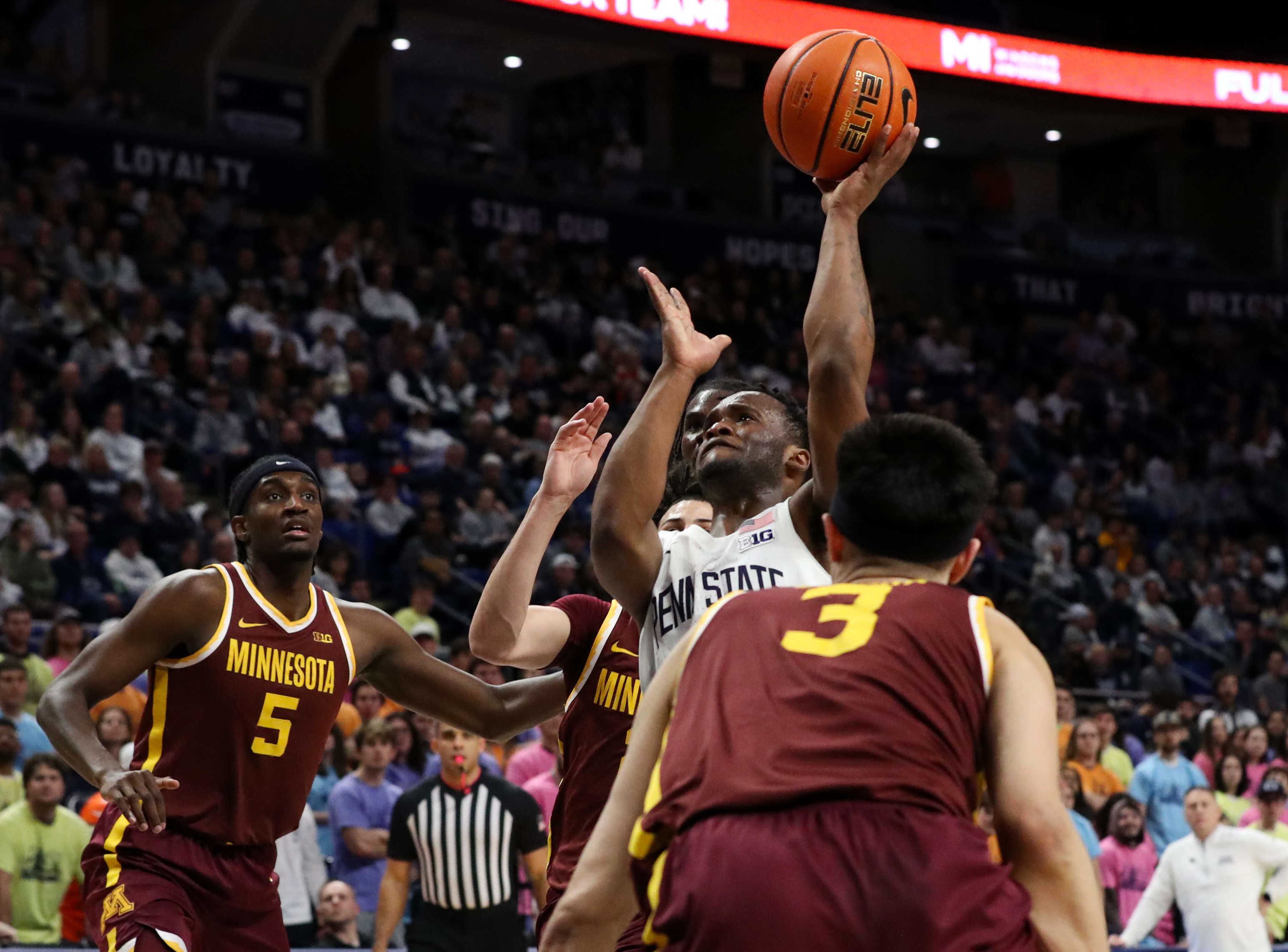 Minnesota snaps skid, topples Penn State Reuters