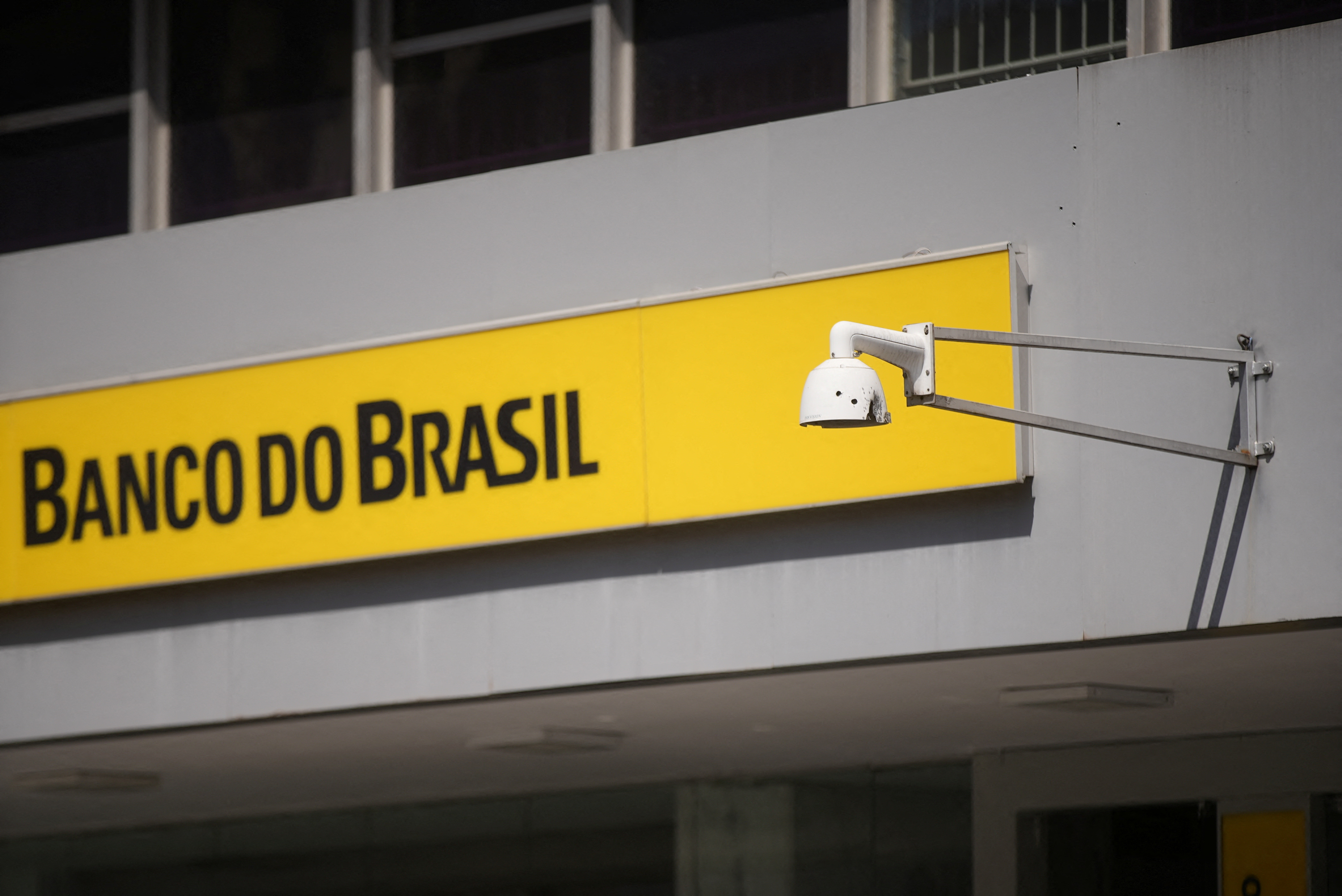 Brazil's President Jair Bolsonaro's gun laws arm Brazil's bank thieves in Uberaba