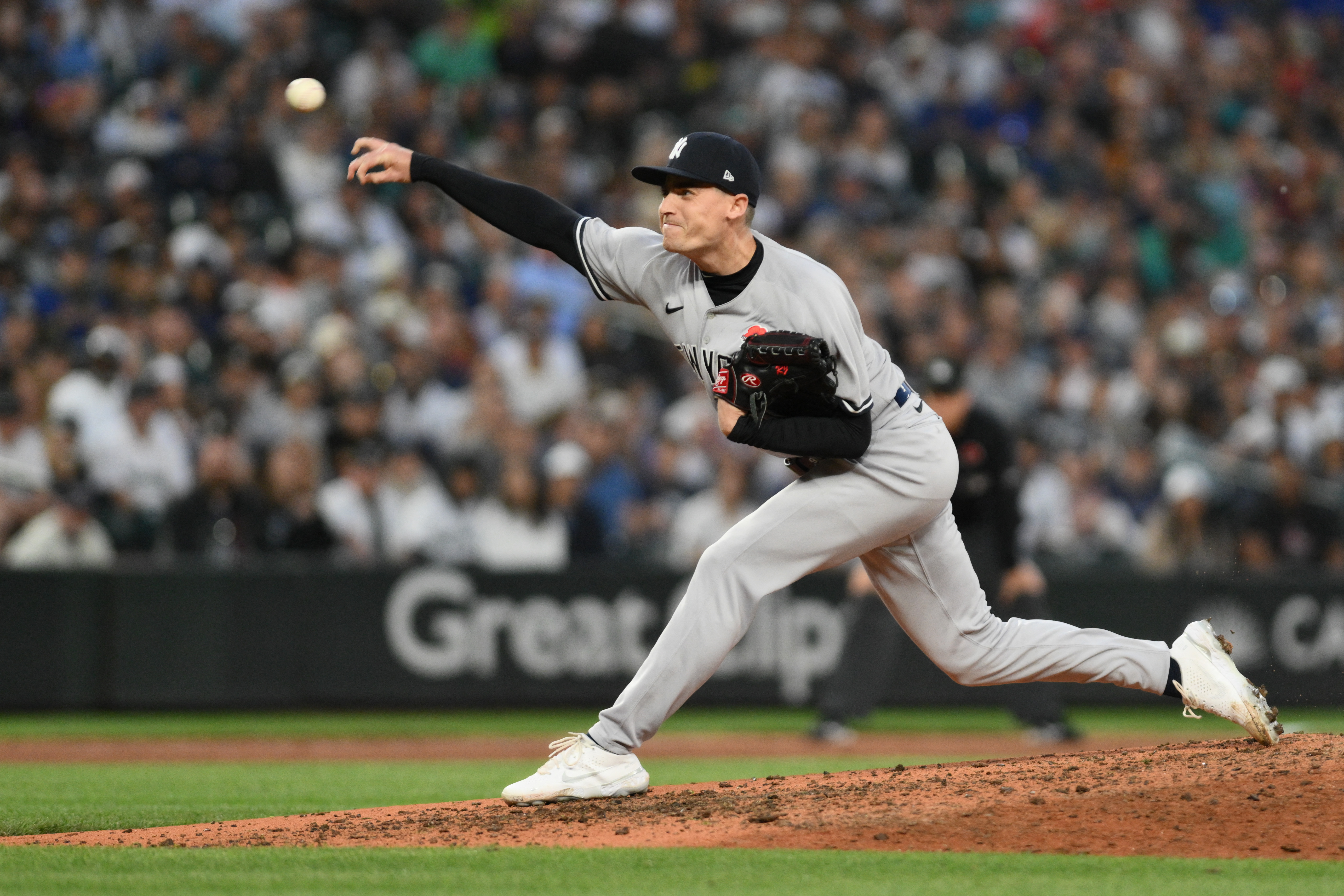 Judge homers twice, Yankees clobber Mariners