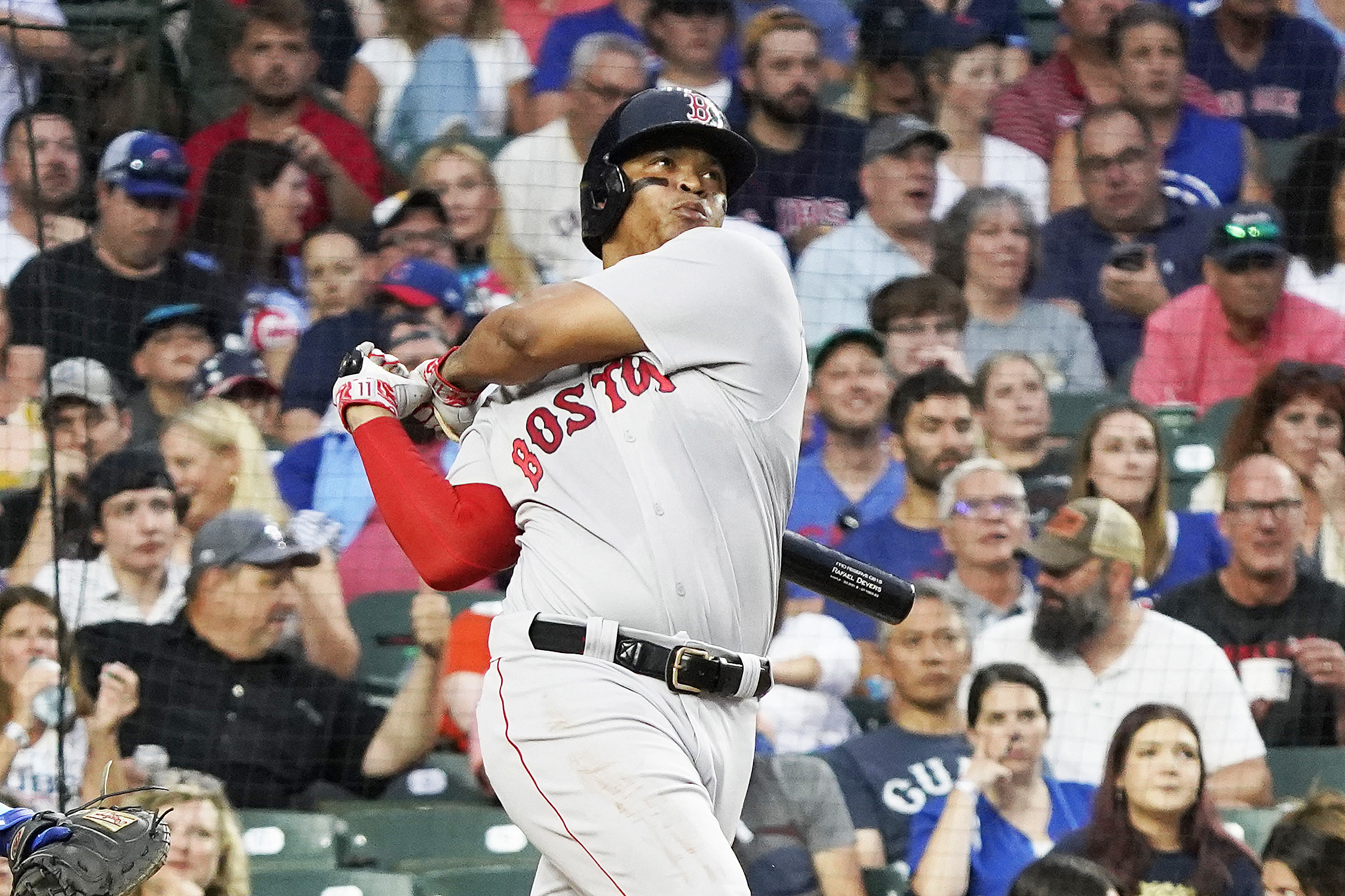 Devers, Turner lead Boston's HR derby; Red Sox top Cubs 8-3 for