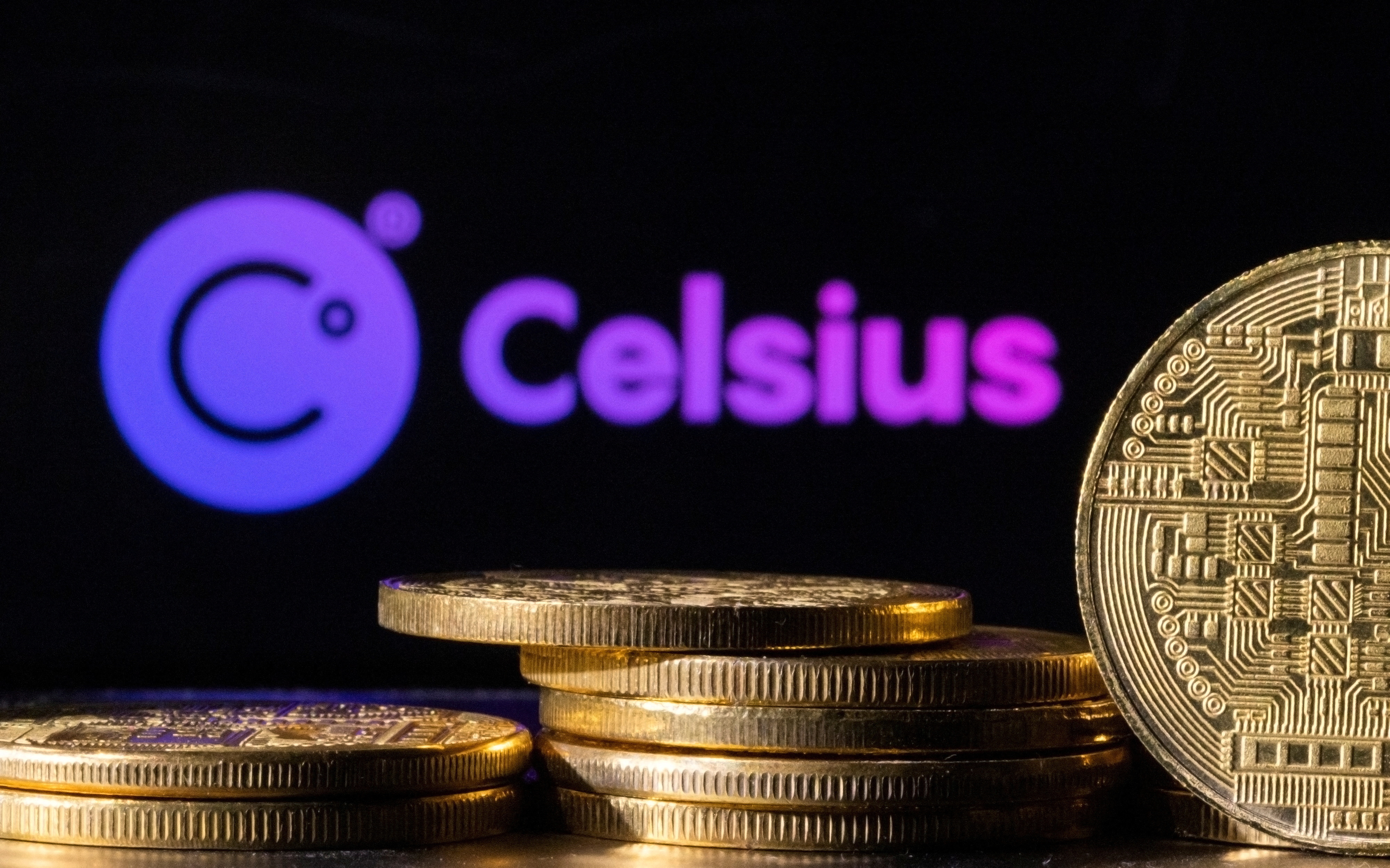 L'illustration montre le logo Celsius Network et les représentations des crypto-monnaies