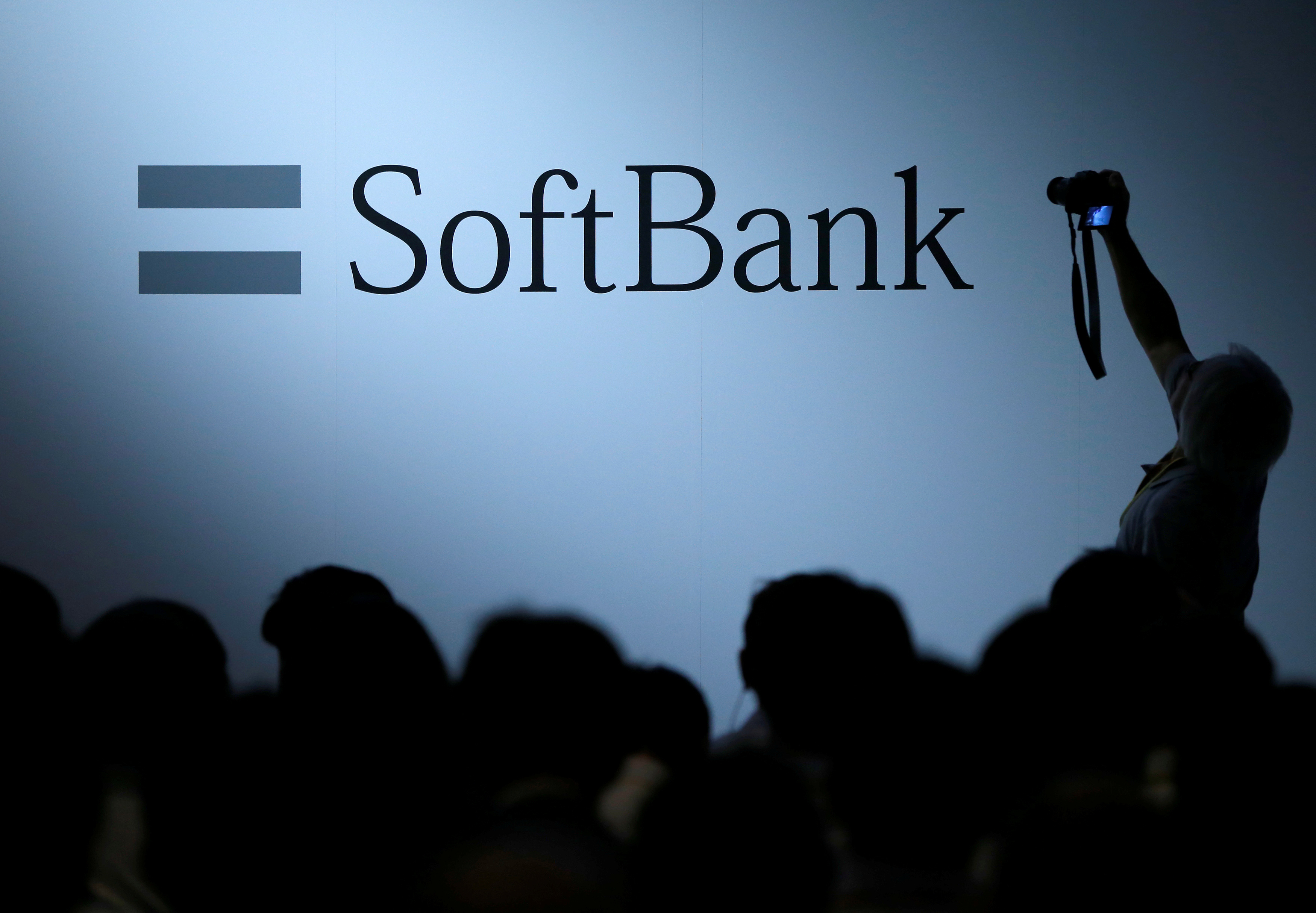 SoftBank gets $7.6 billion T-Mobile stake windfall, shares soar