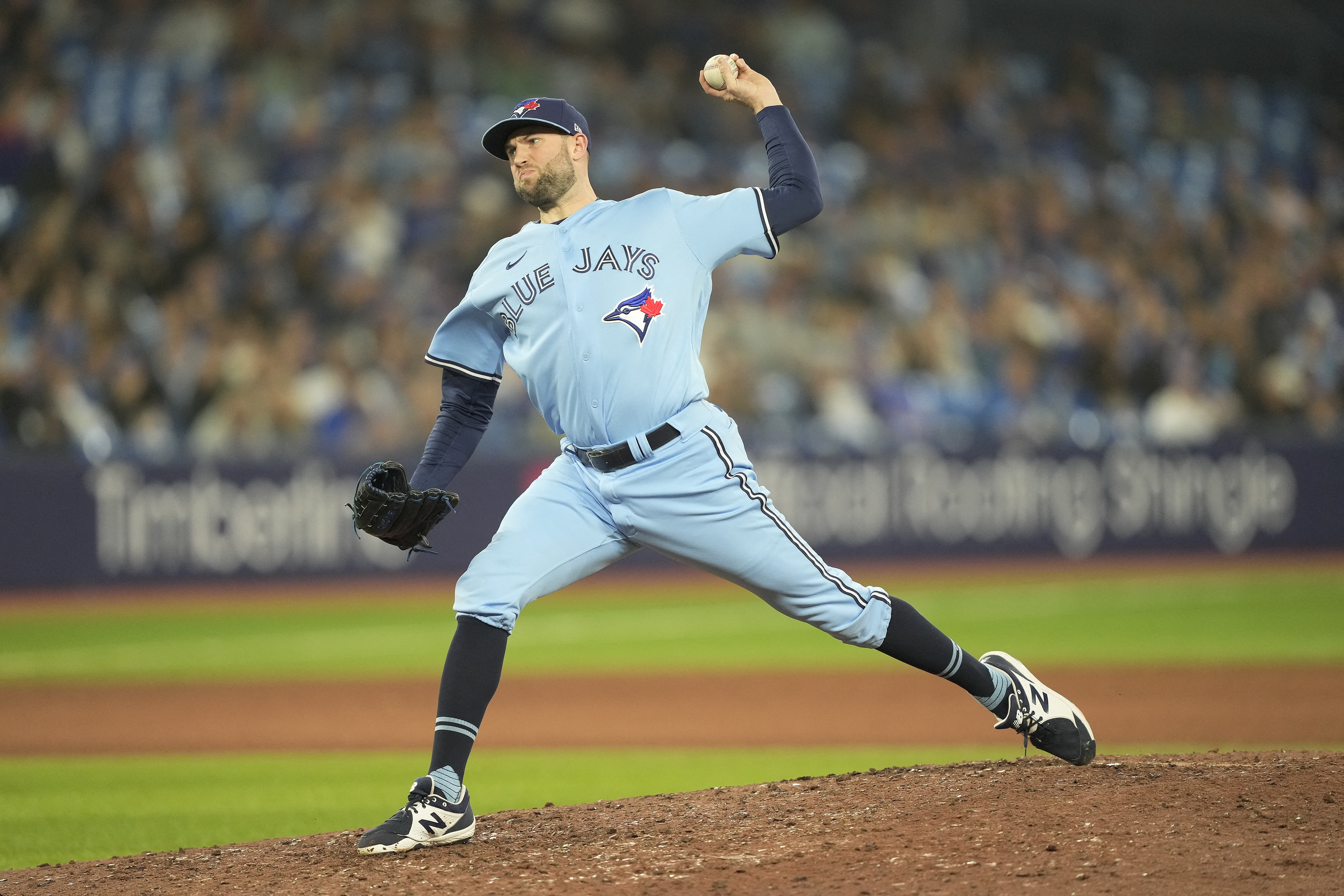 Chris Bassitt, Blue Jays beat Yankees to evade sweep