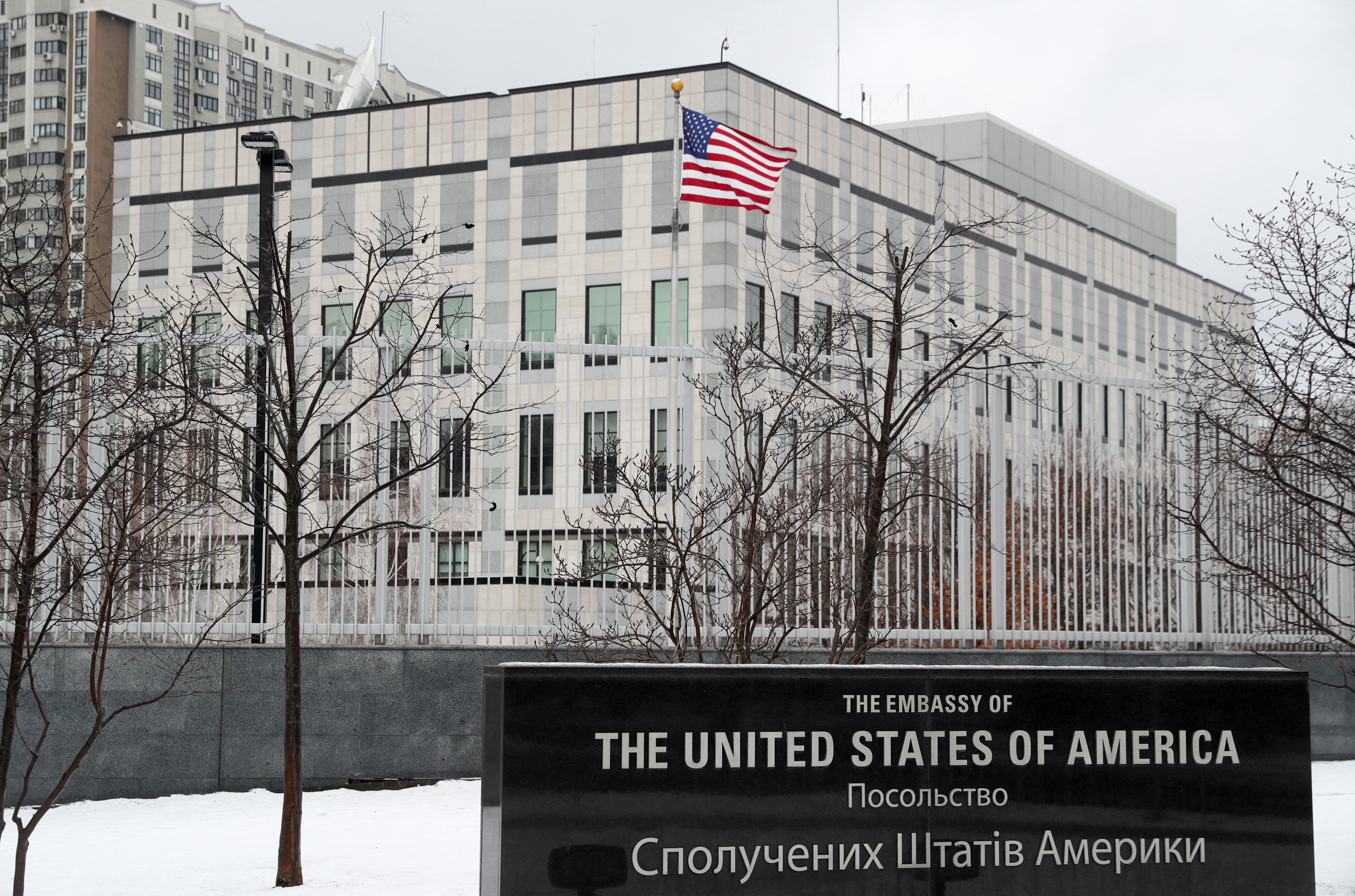 U.S. says Hungary, Romania borders options for Americans to exit Ukraine,  some other routes backed up | Reuters