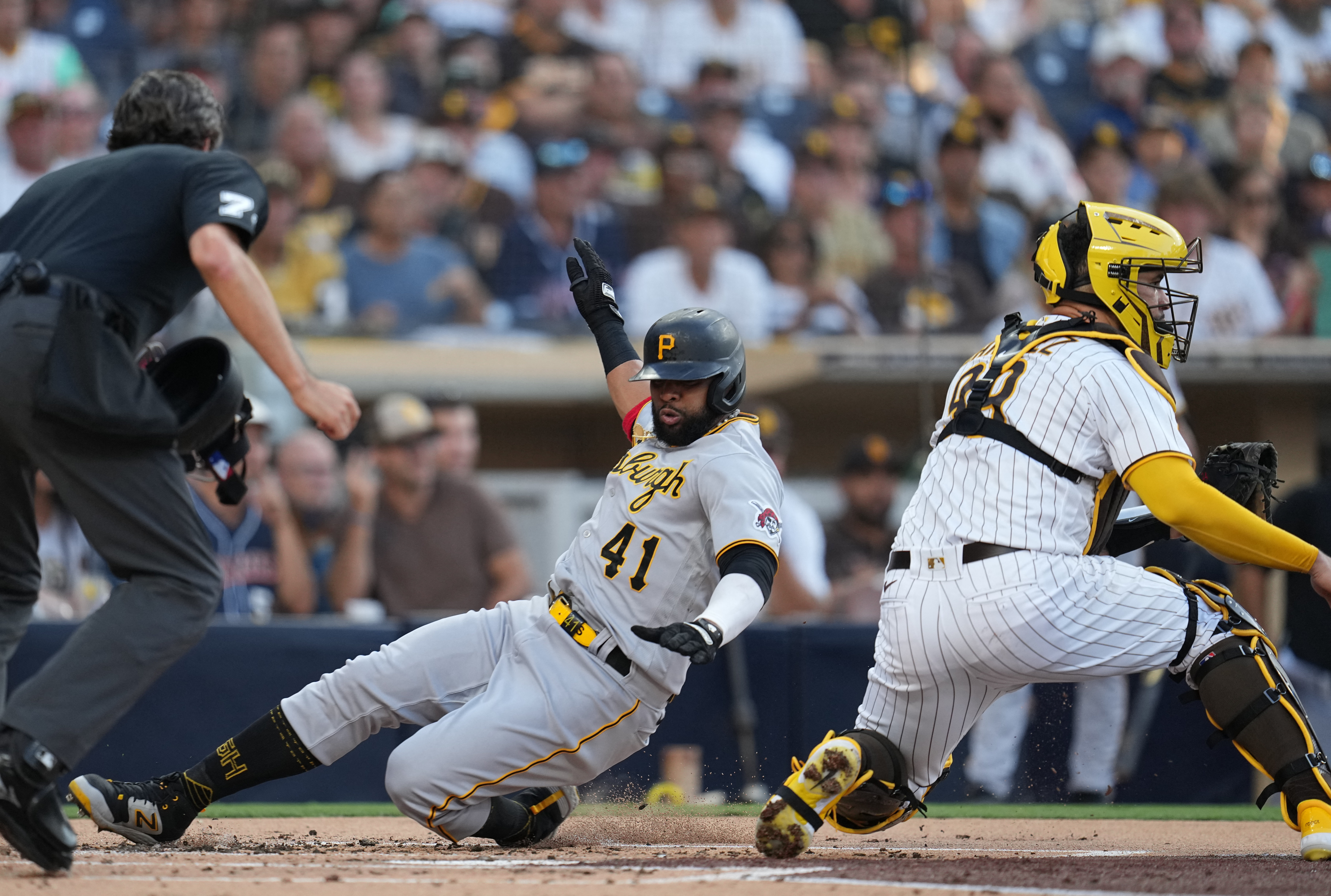 Machado, Soto and Sánchez homer to help the Padres beat the Pirates 5-1 -  Newsday