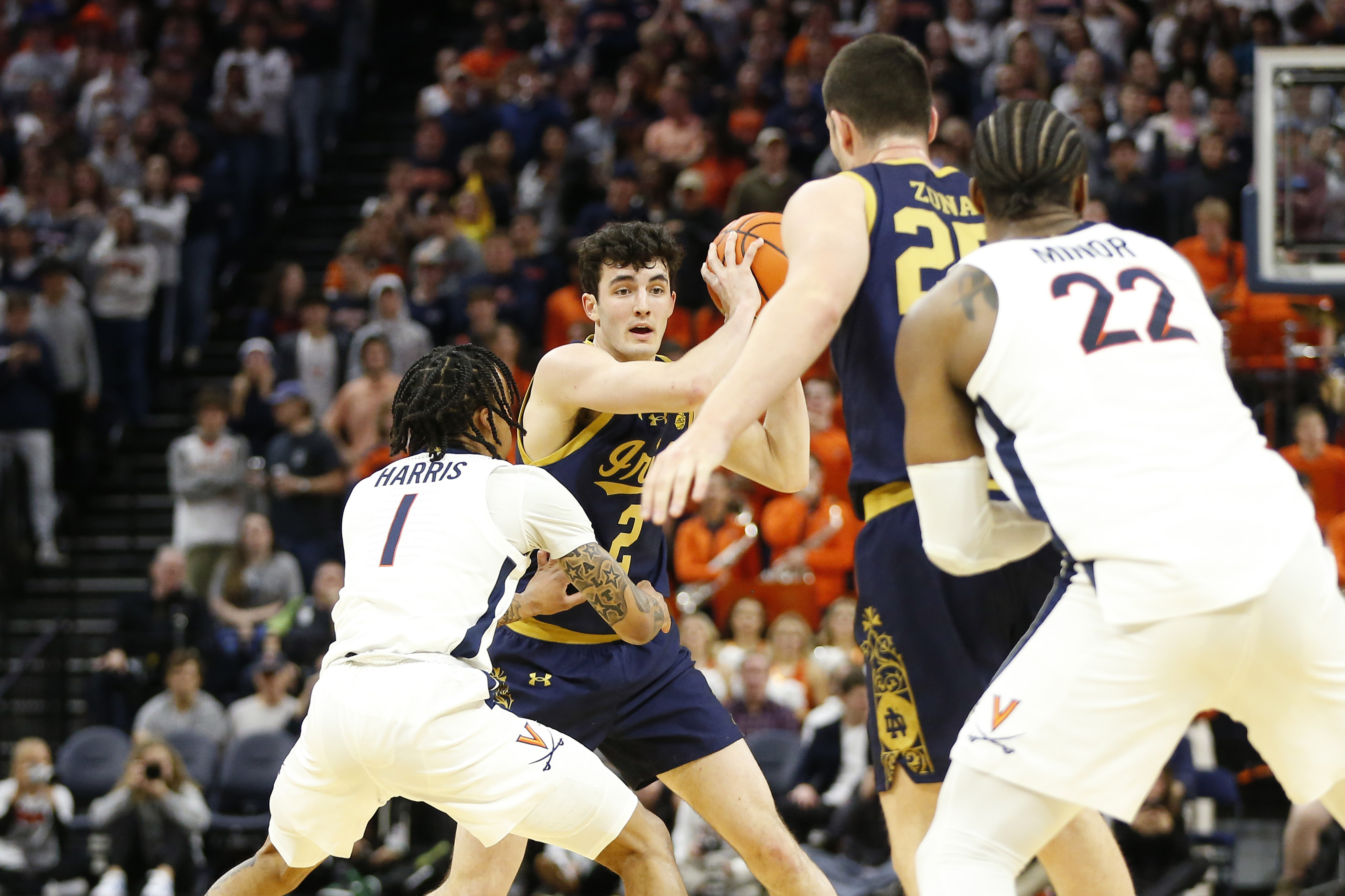 Virginia Downs Notre Dame To Extend Home Win Streak | Reuters