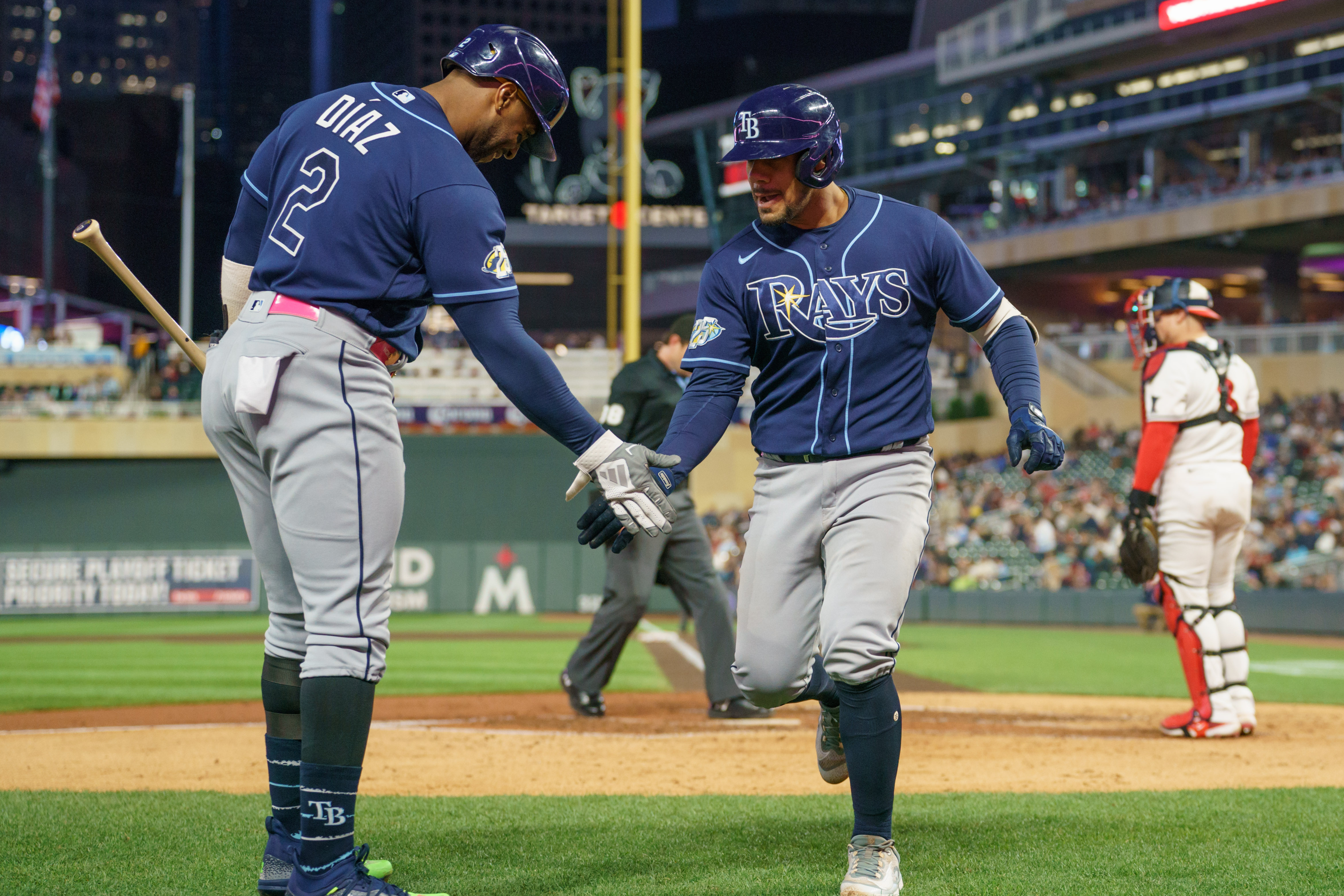 Willi Castro's homer propels Twins past Rays to even series