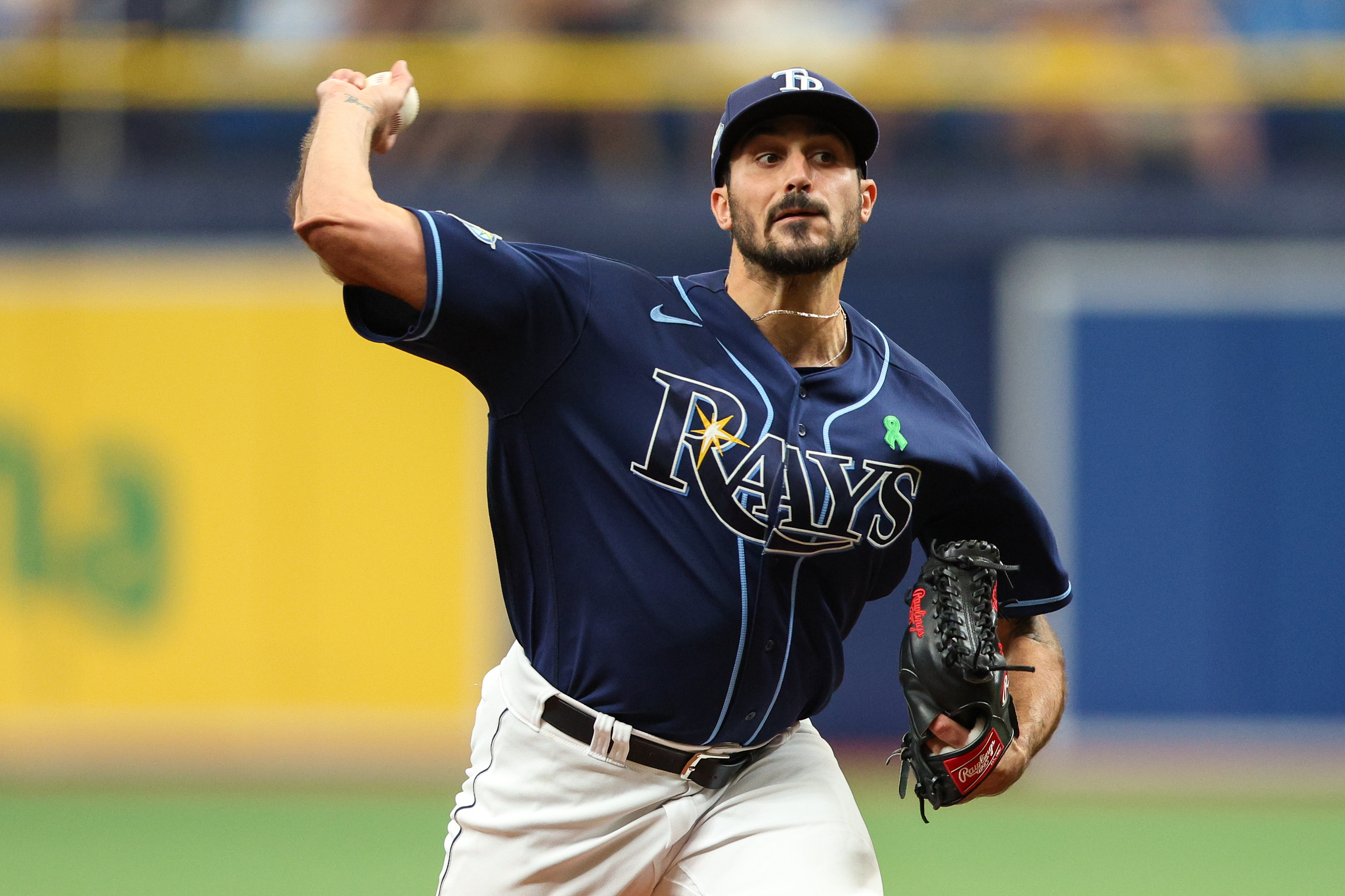 Eflin goes 7 masterful innings, Rays sweep Pirates