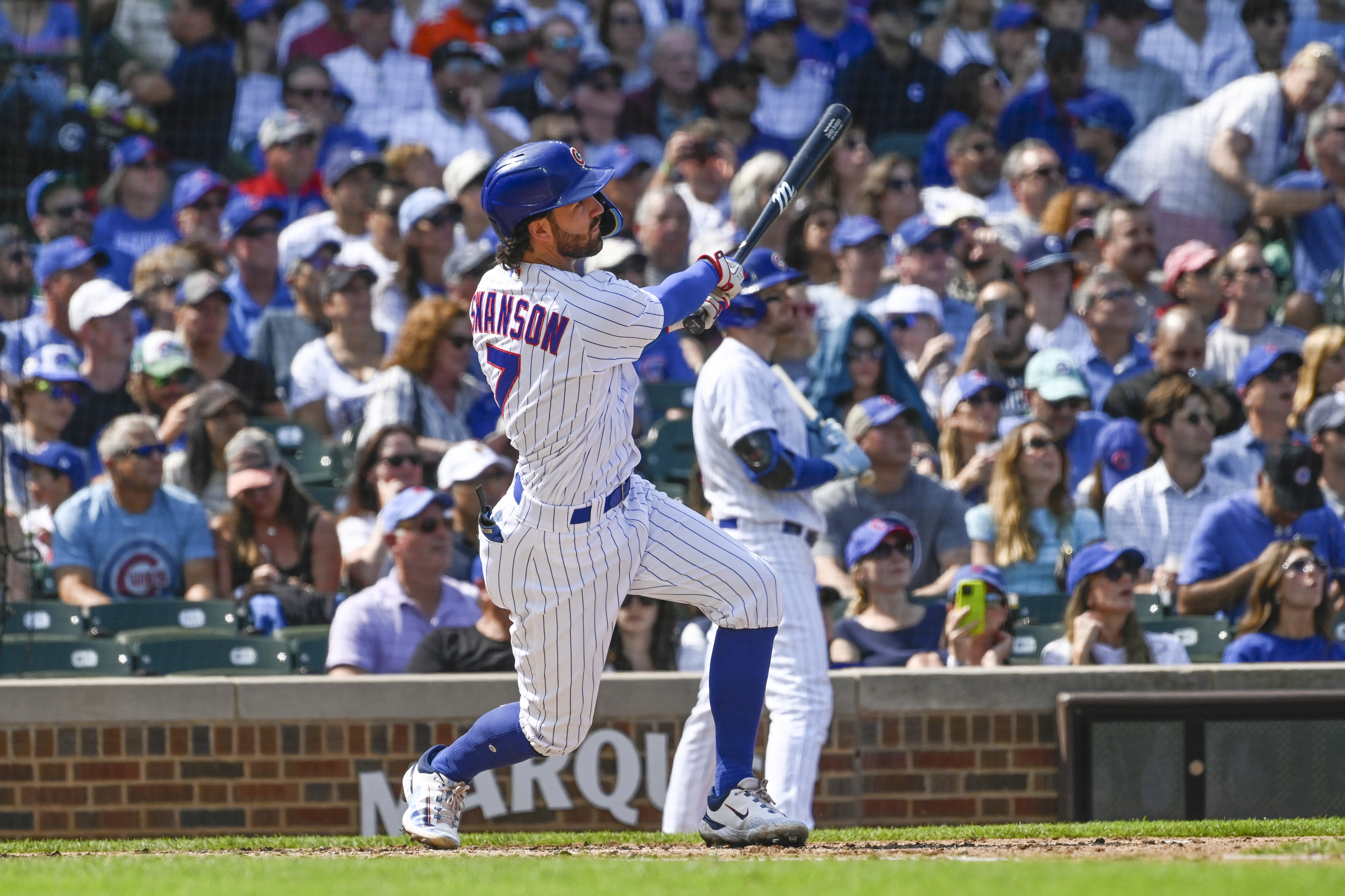 Cubs' bats awaken to beat D-backs, avoid 4-game sweep