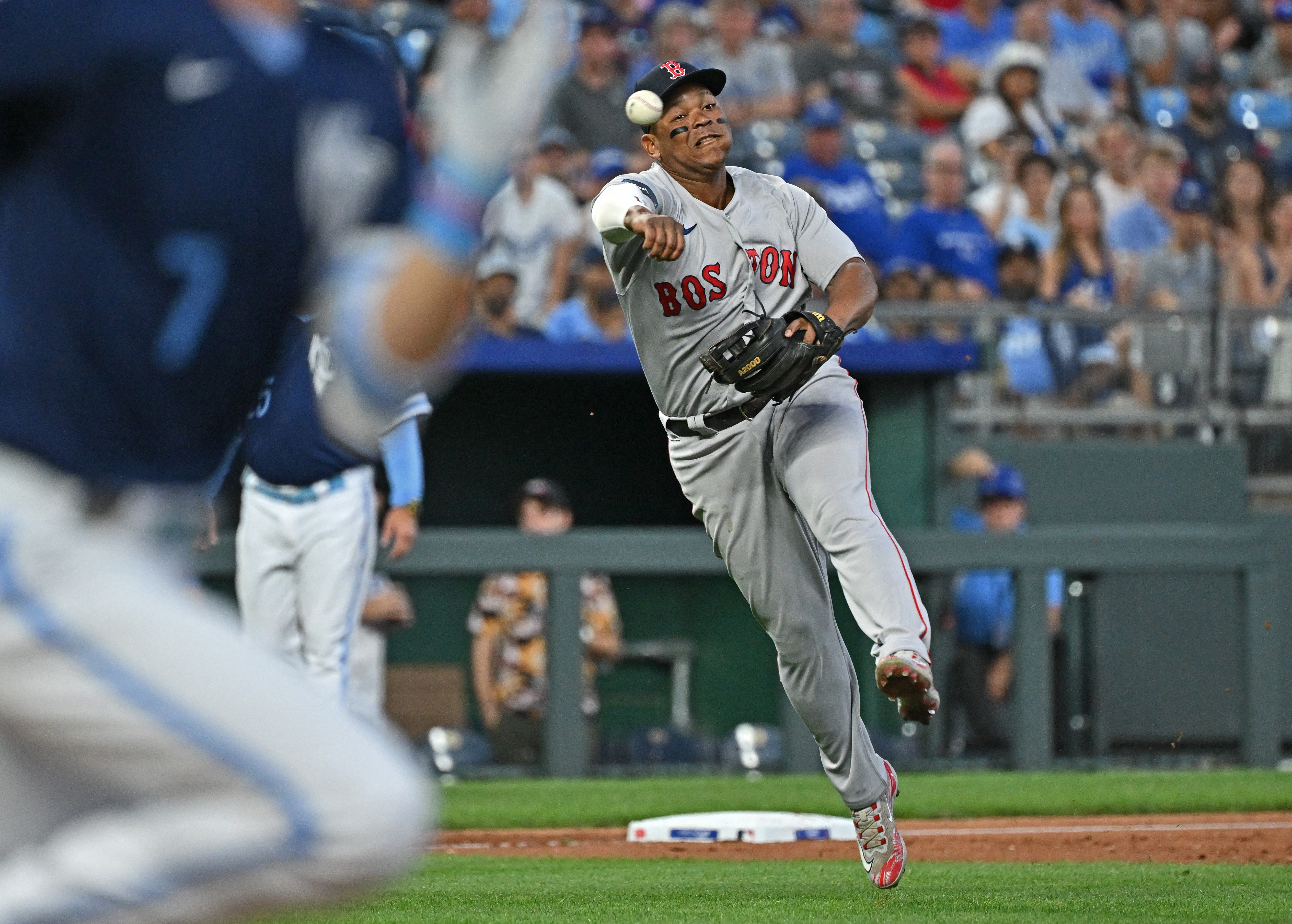 Salvador Perez, Freddy Fermin homer, but walks halt comeback vs. O's