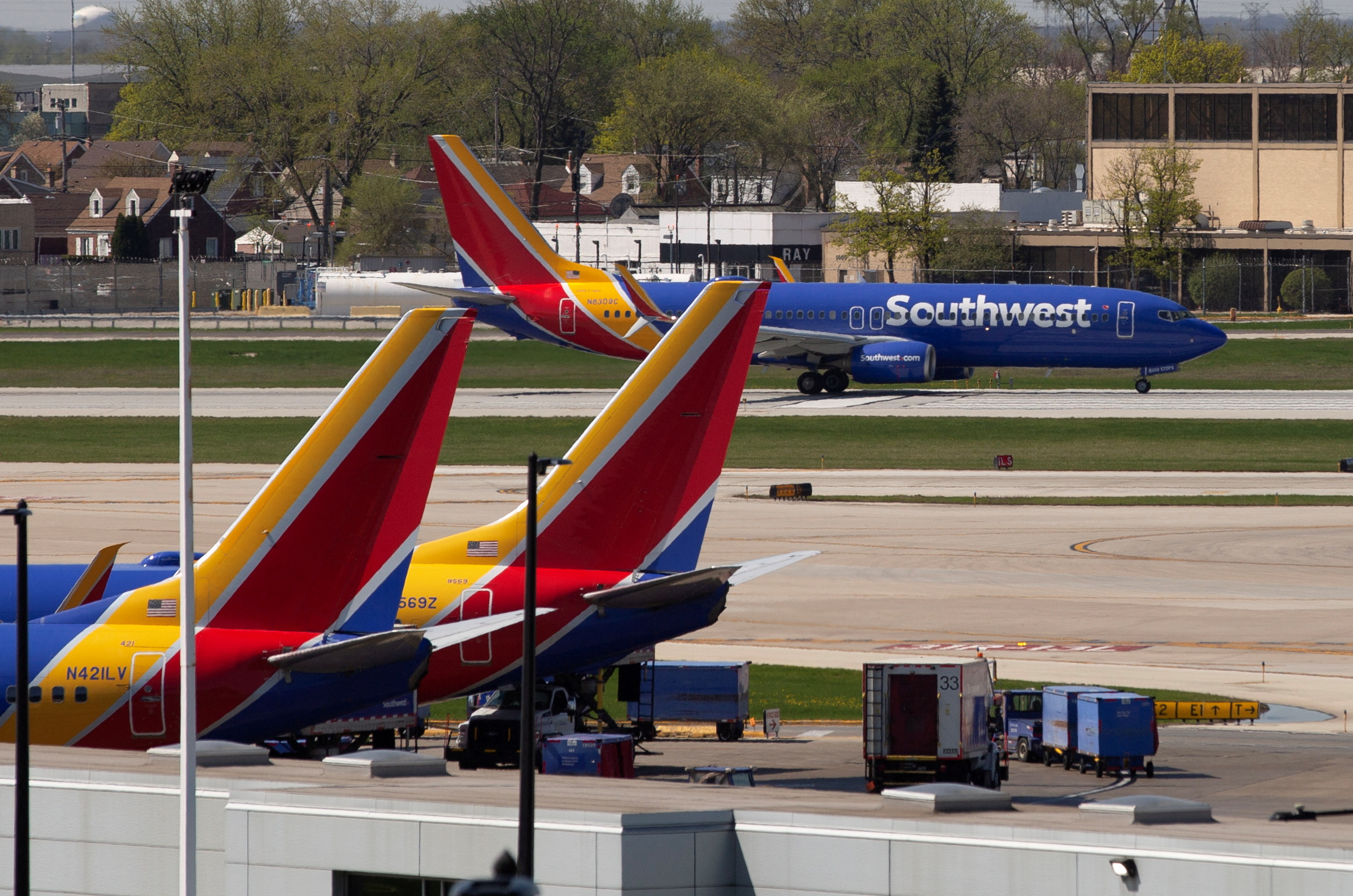 Southwest Airlines flights resume following the lifting of a brief nationwide stoppage in Chicago