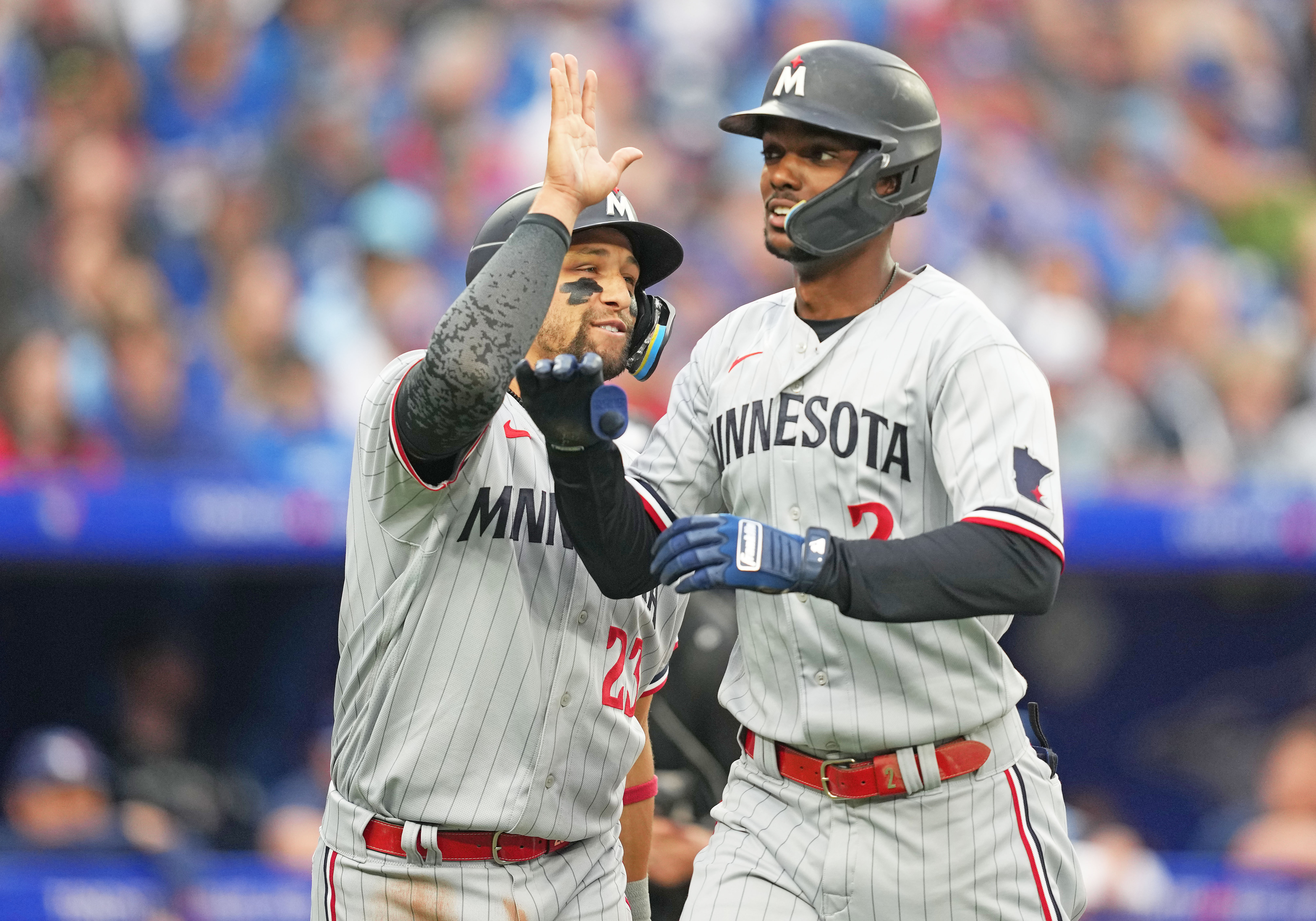 Michael A. Taylor knocks in all 3 runs as Twins beat Jays in 10