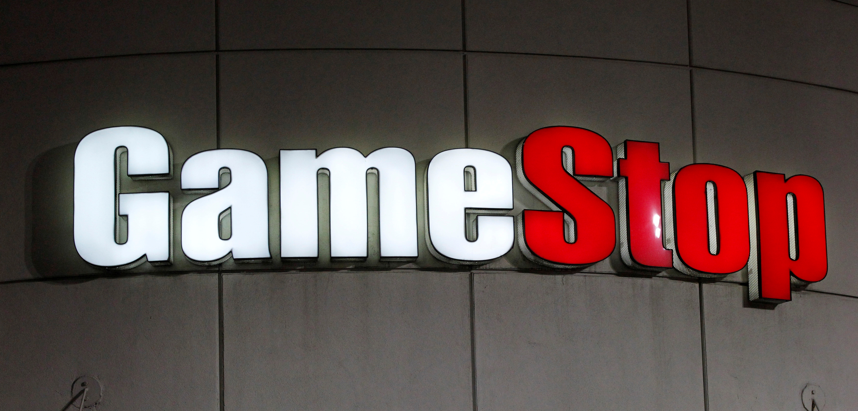 Robinhood is new eye of GameStop storm as outrage grows | Reuters