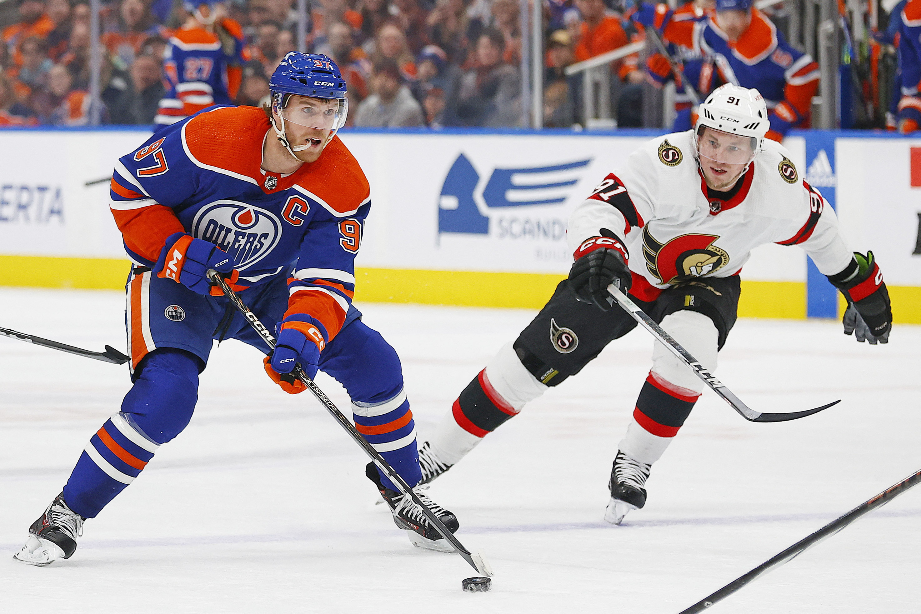 Oilers' Zach Hyman single-handedly beats Sens with hat trick | Reuters