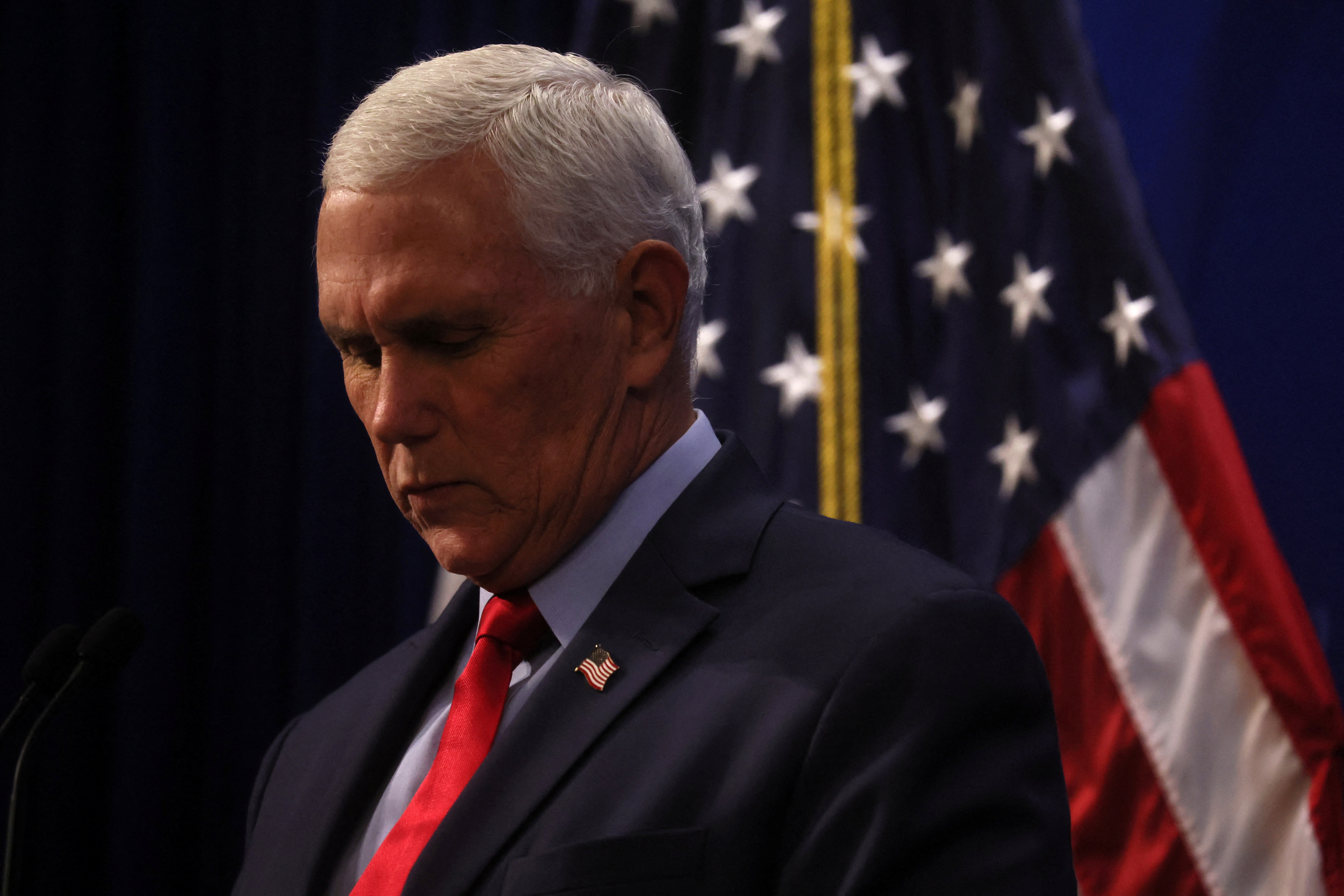 El ex vicepresidente estadounidense Pence habla en la Fundación Heritage